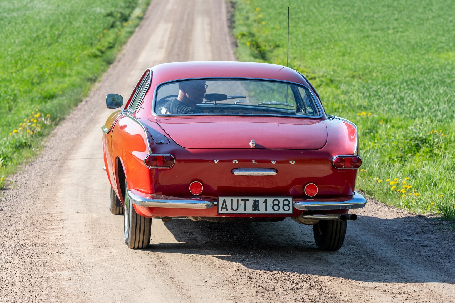Exterior image of 1961 Volvo P1800