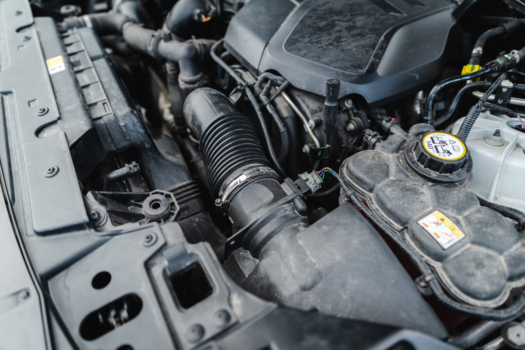 Image of 2018 Range Rover Velar D300 AWD HSE mechanics