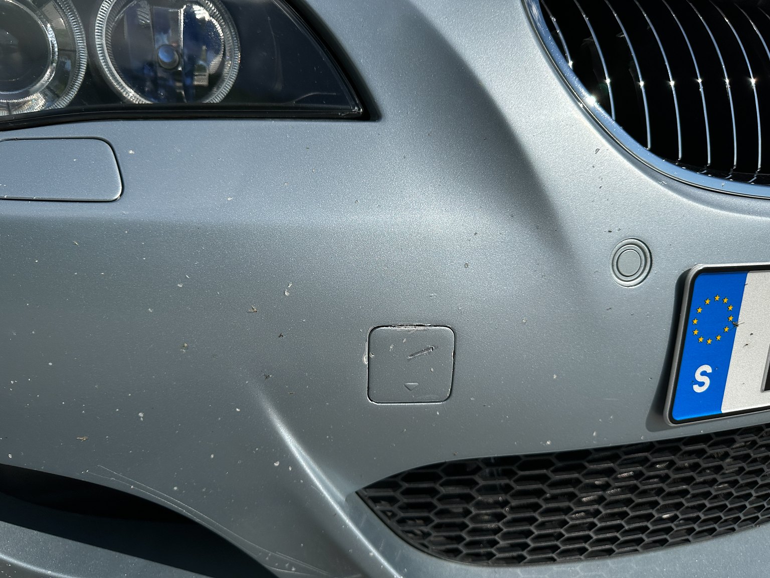 Exterior image of 2006 BMW E60 M5