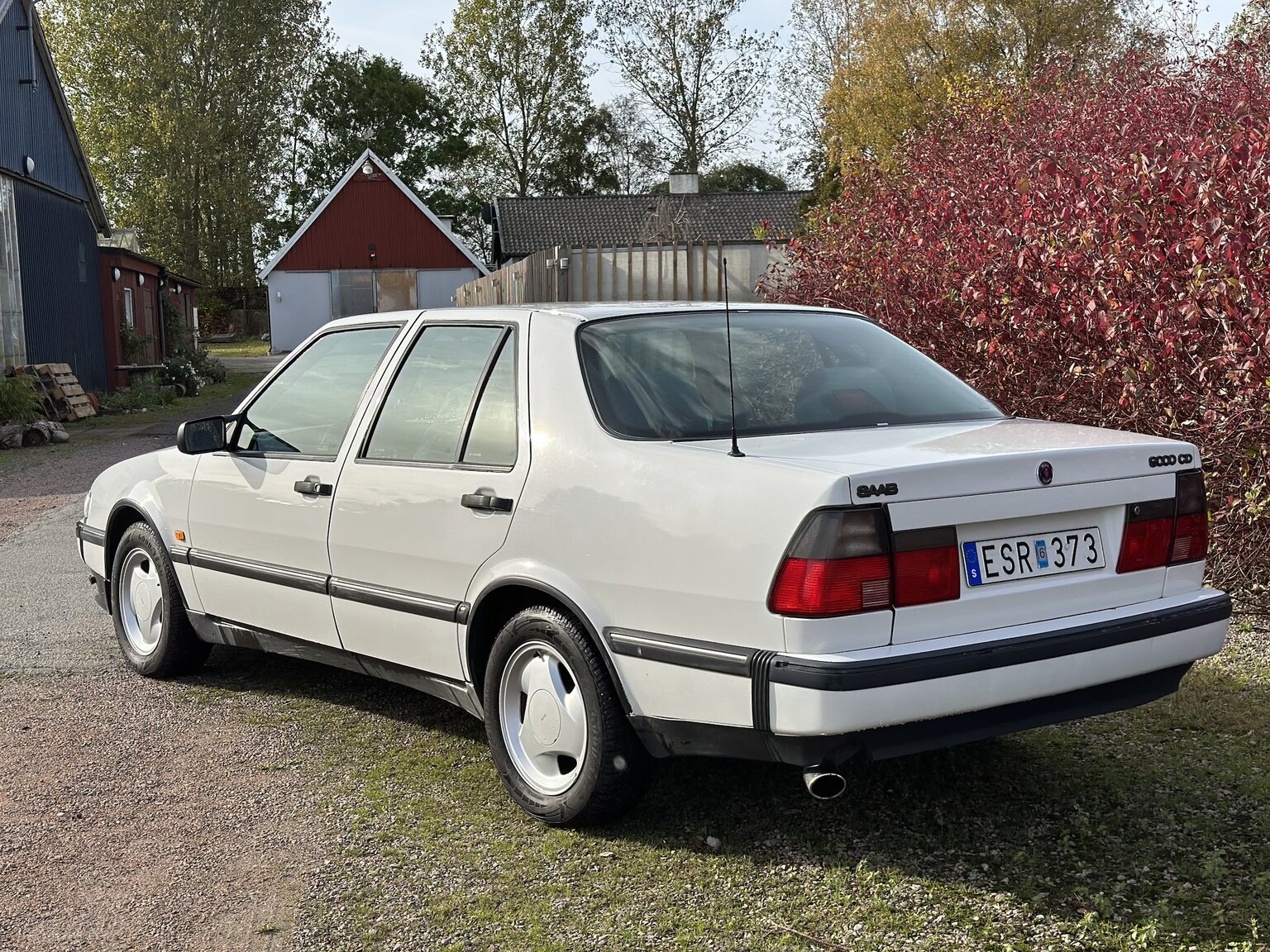 Exterior image of 1996 SAAB 9000