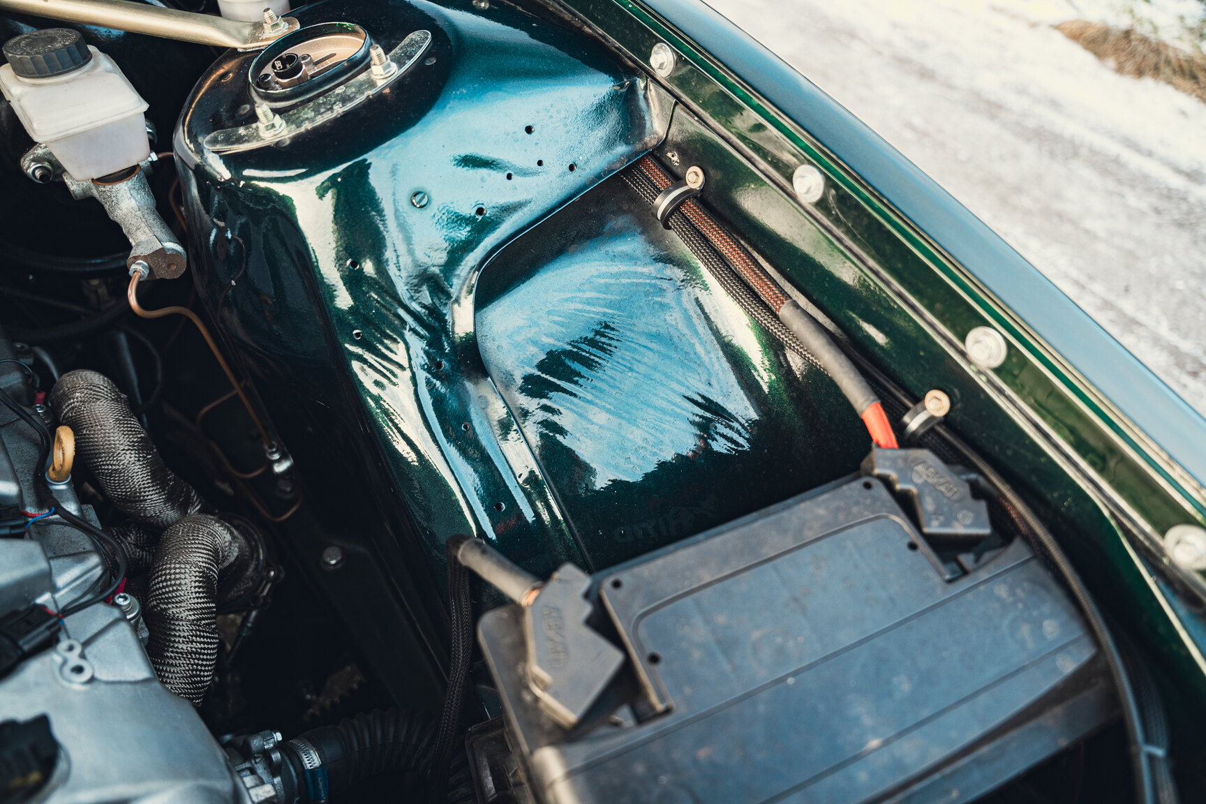 Image of 1980 VOLVO 240 V8 mechanics