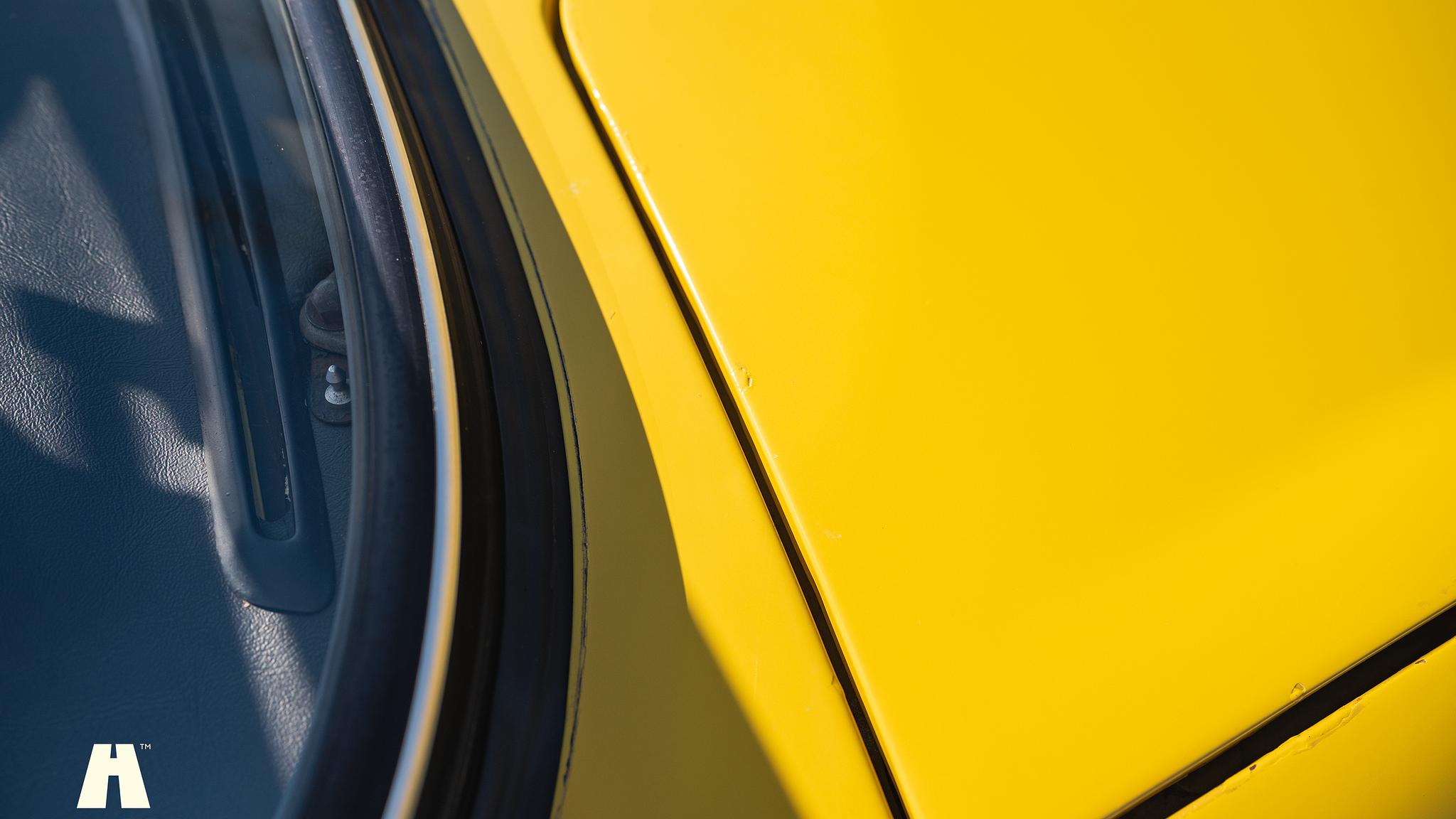 Exteriörbild på 1974 Triumph TR6 (103)