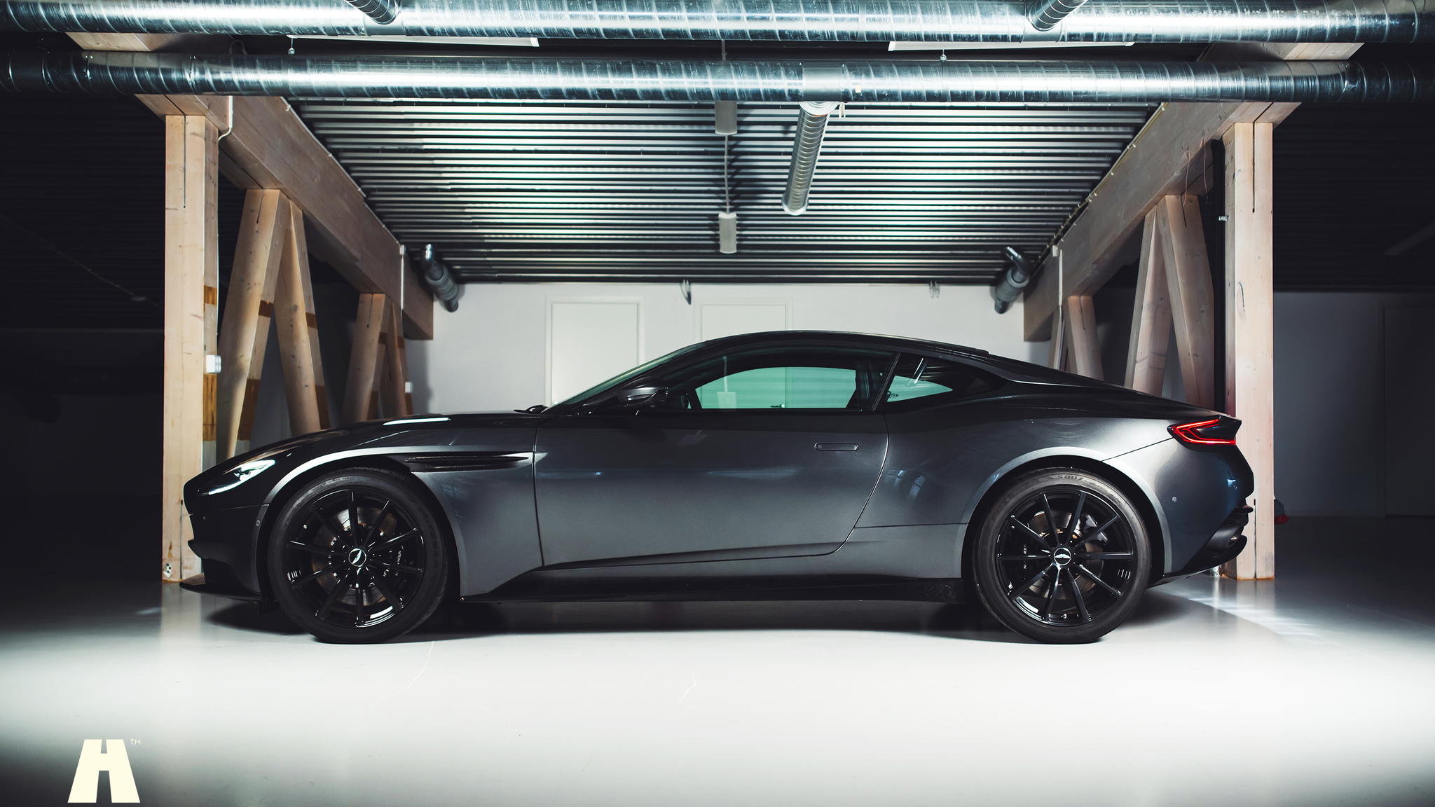 Aussenfoto 2019 Aston Martin DB11 AMR (3)