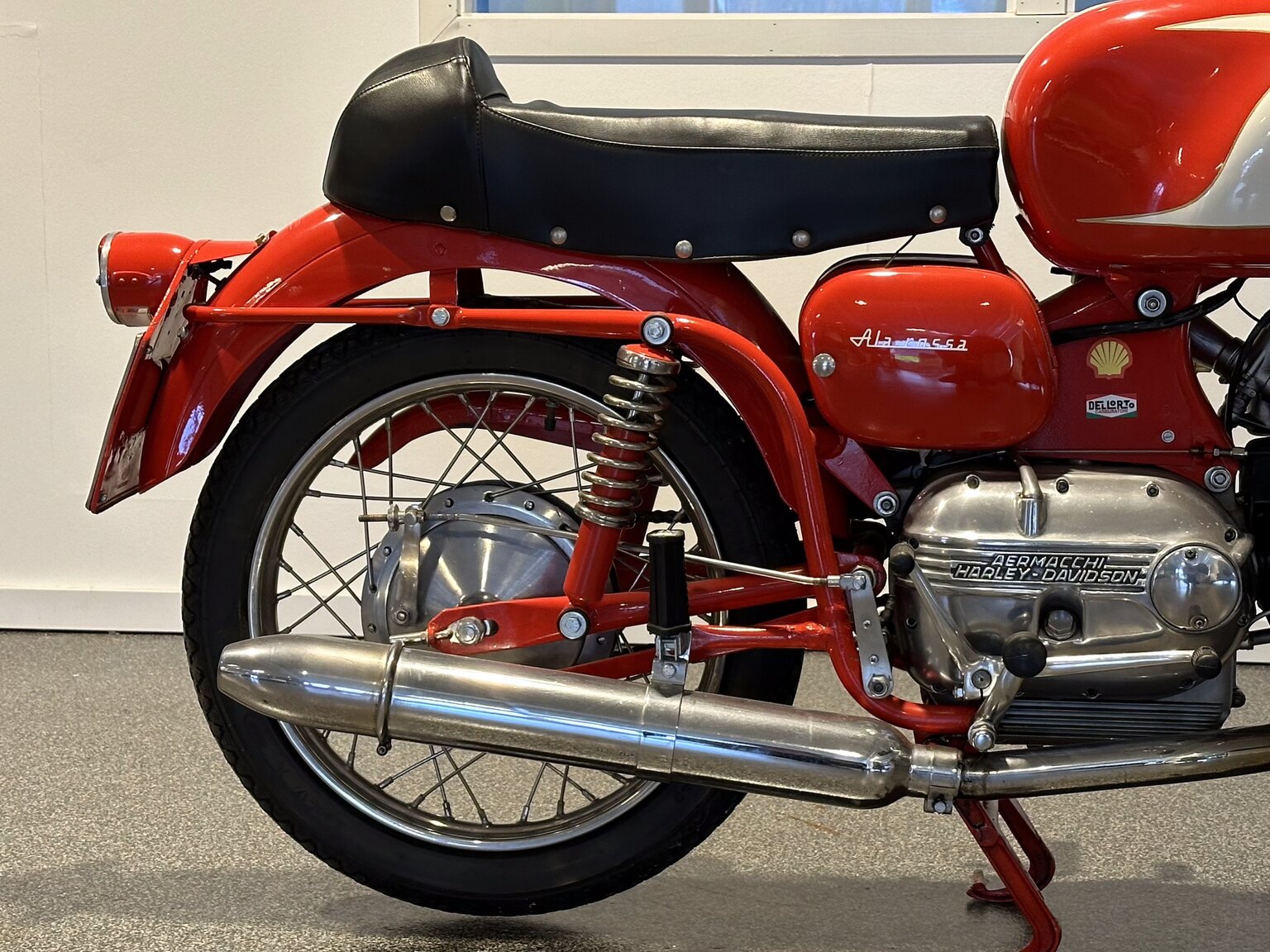 Exterior image of 1963 Aermacchi Harley-Davidson Ala Rossa