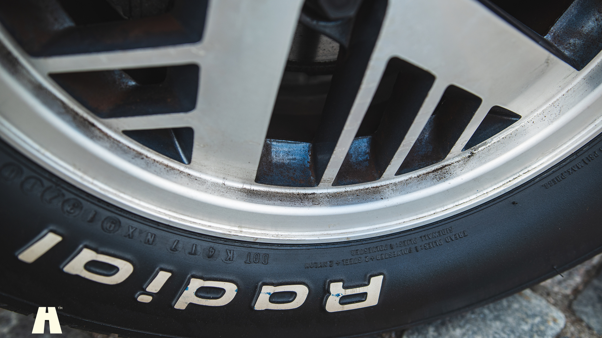 Exterior image of 1985 Pontiac Fiero GT (115)