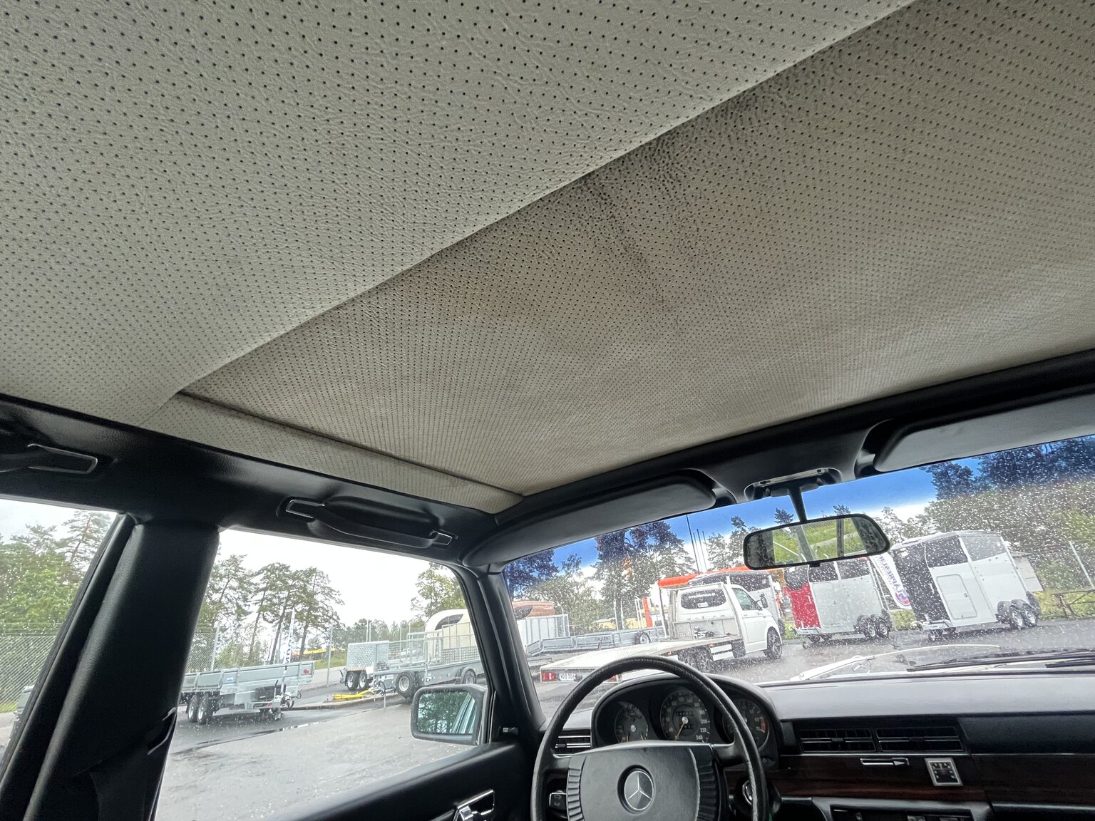 Interiörbild 1975 Mercedes-Benz 280 SE