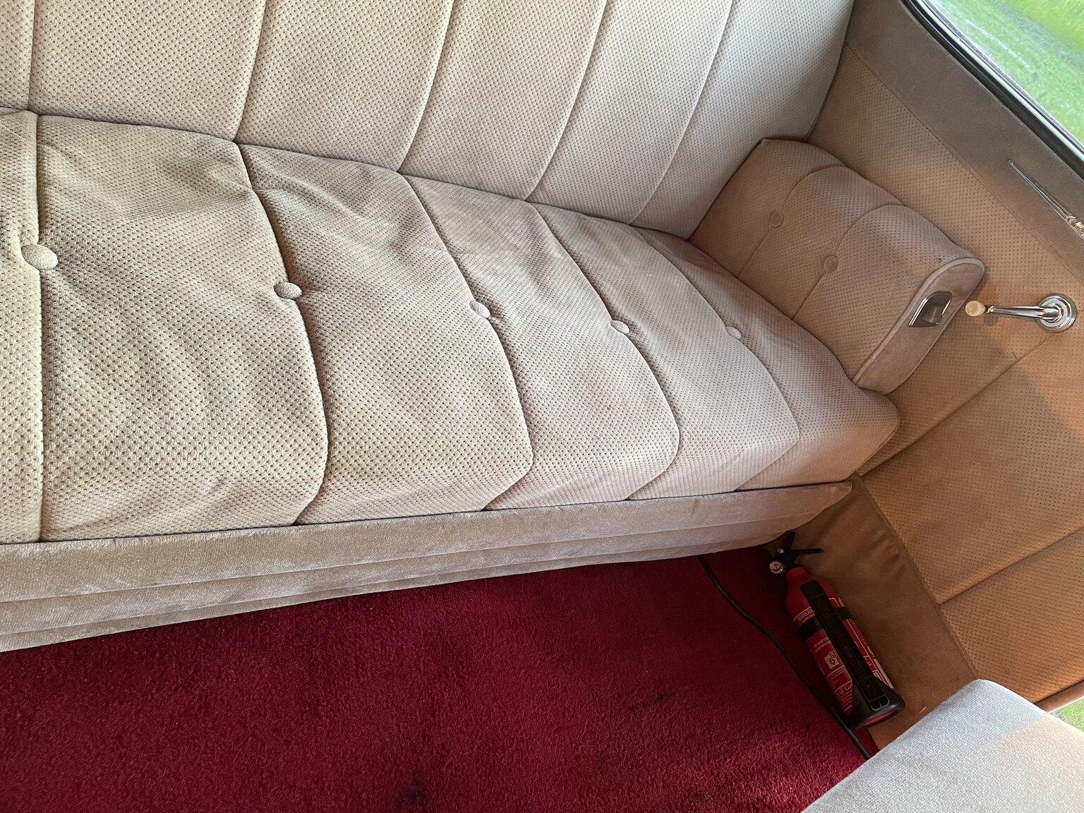 Interior image of 1940 Hudson Modell 40 Traveller Brougham 