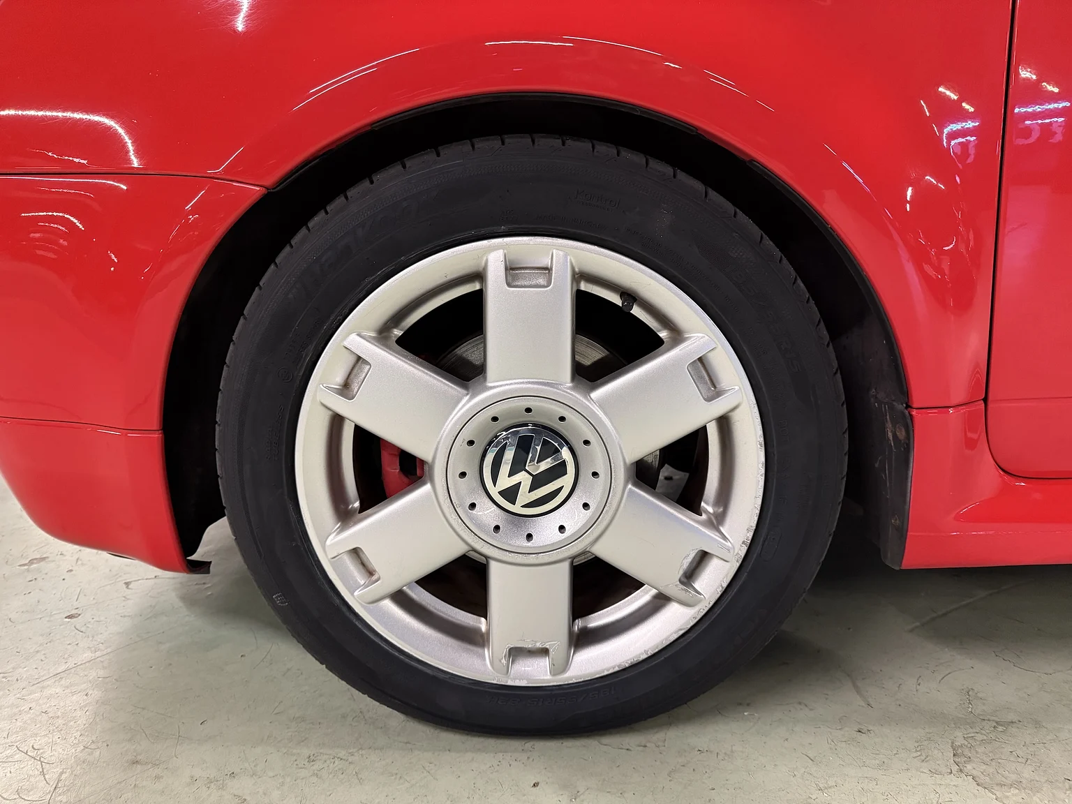 Exteriörbild på 2000 VW LUPO GTI 2001 (29)