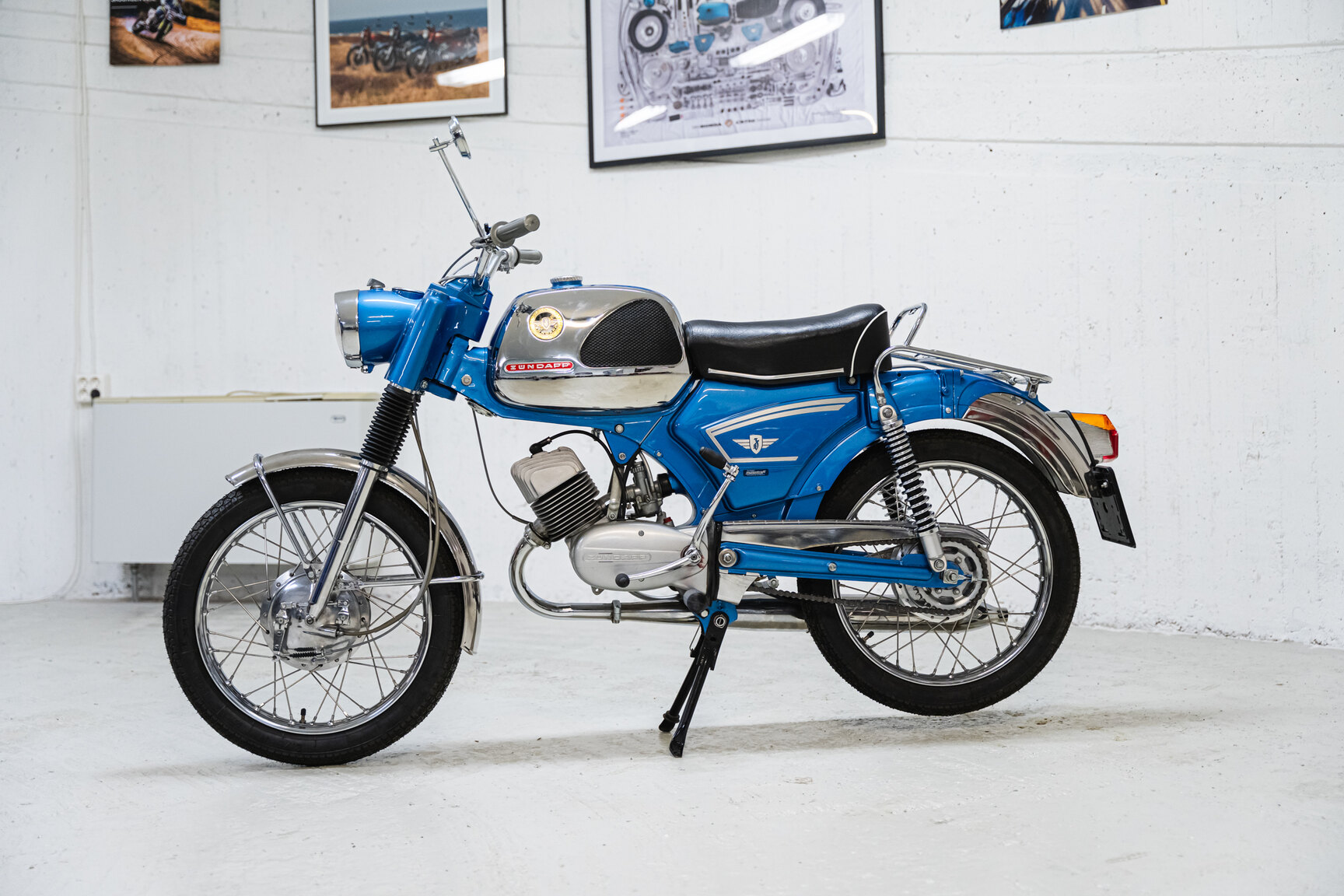 Exteriörbild på 1969 Zundapp KS100