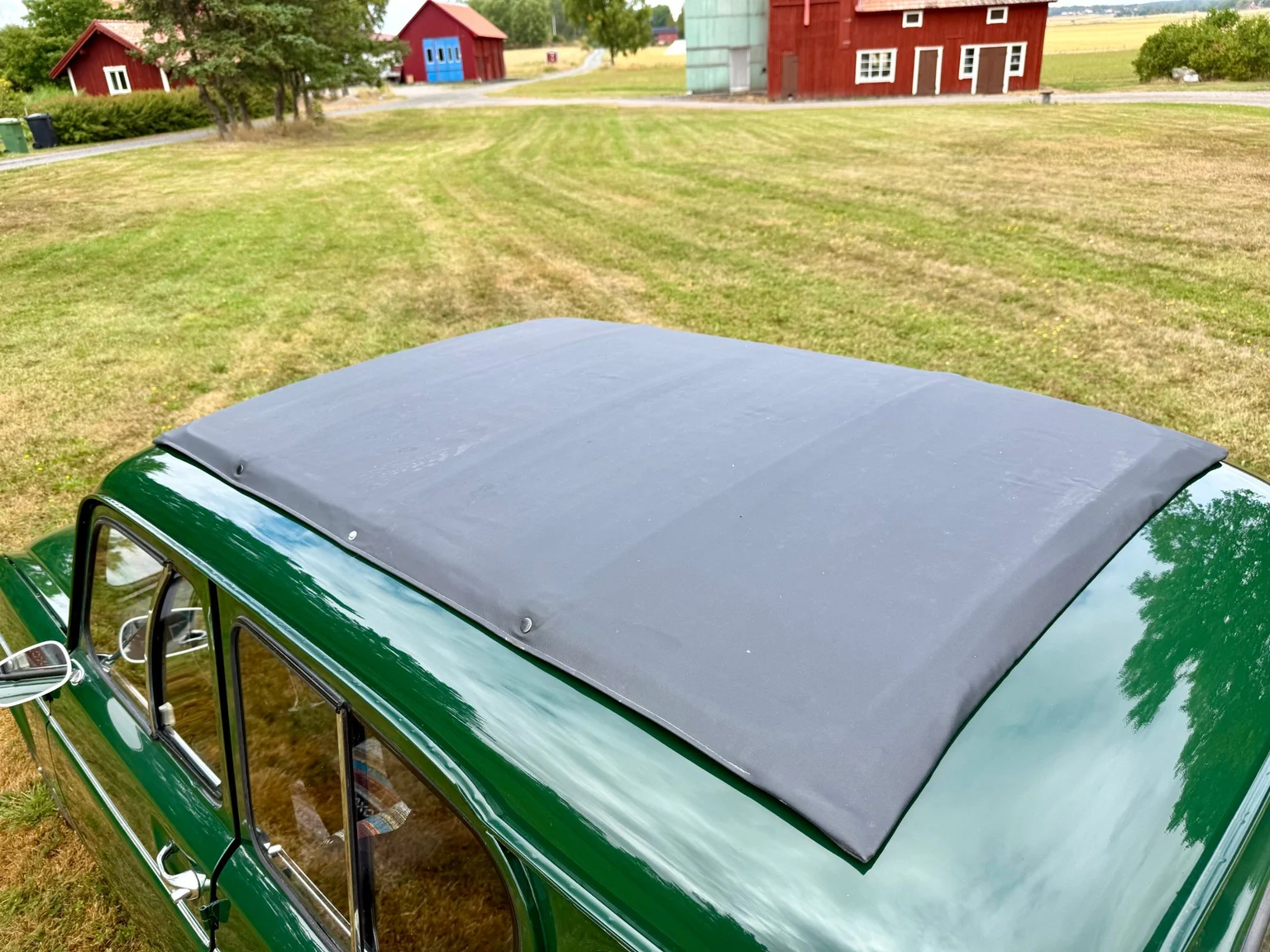 Exterior image of 1970 Renault 4 (58)