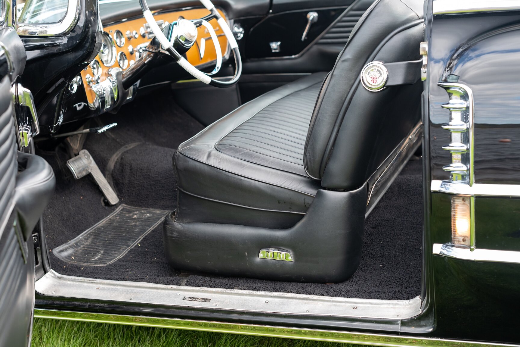 Interior image of 1955 Packard Caribbean Cabriolet  (15)
