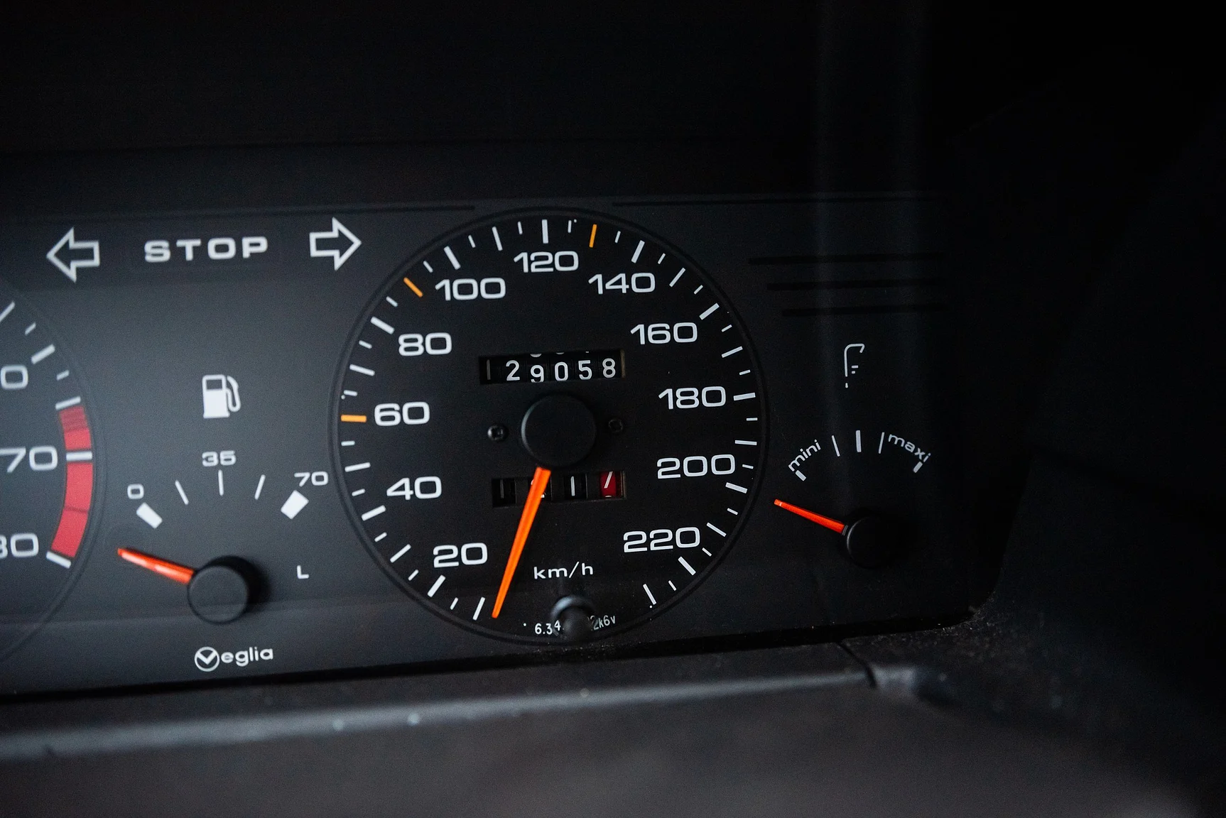 Interior image of 1991 Peugeot 405 Break SRI (38)