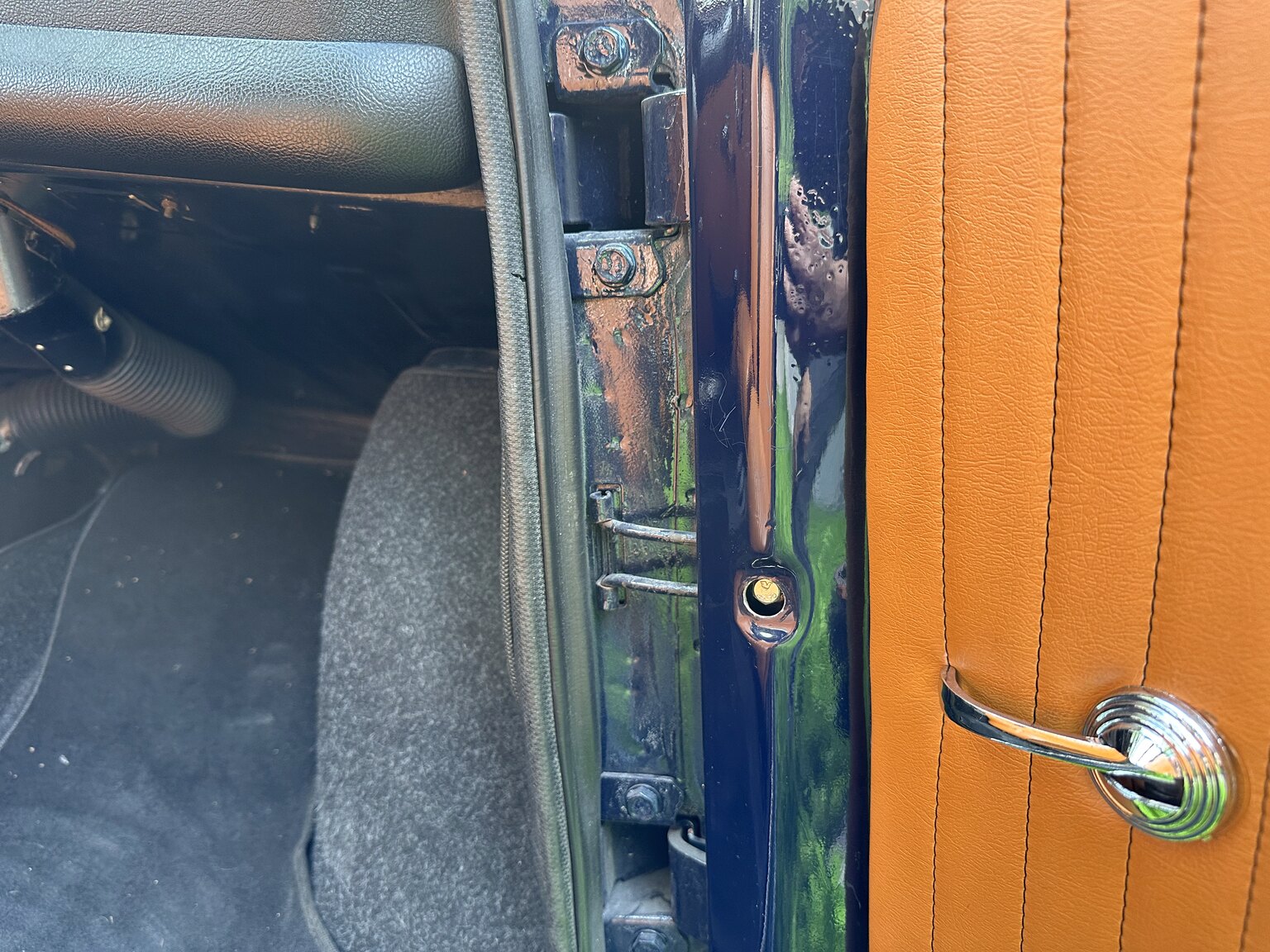 Interior image of 1971 Fiat 500 L (30)