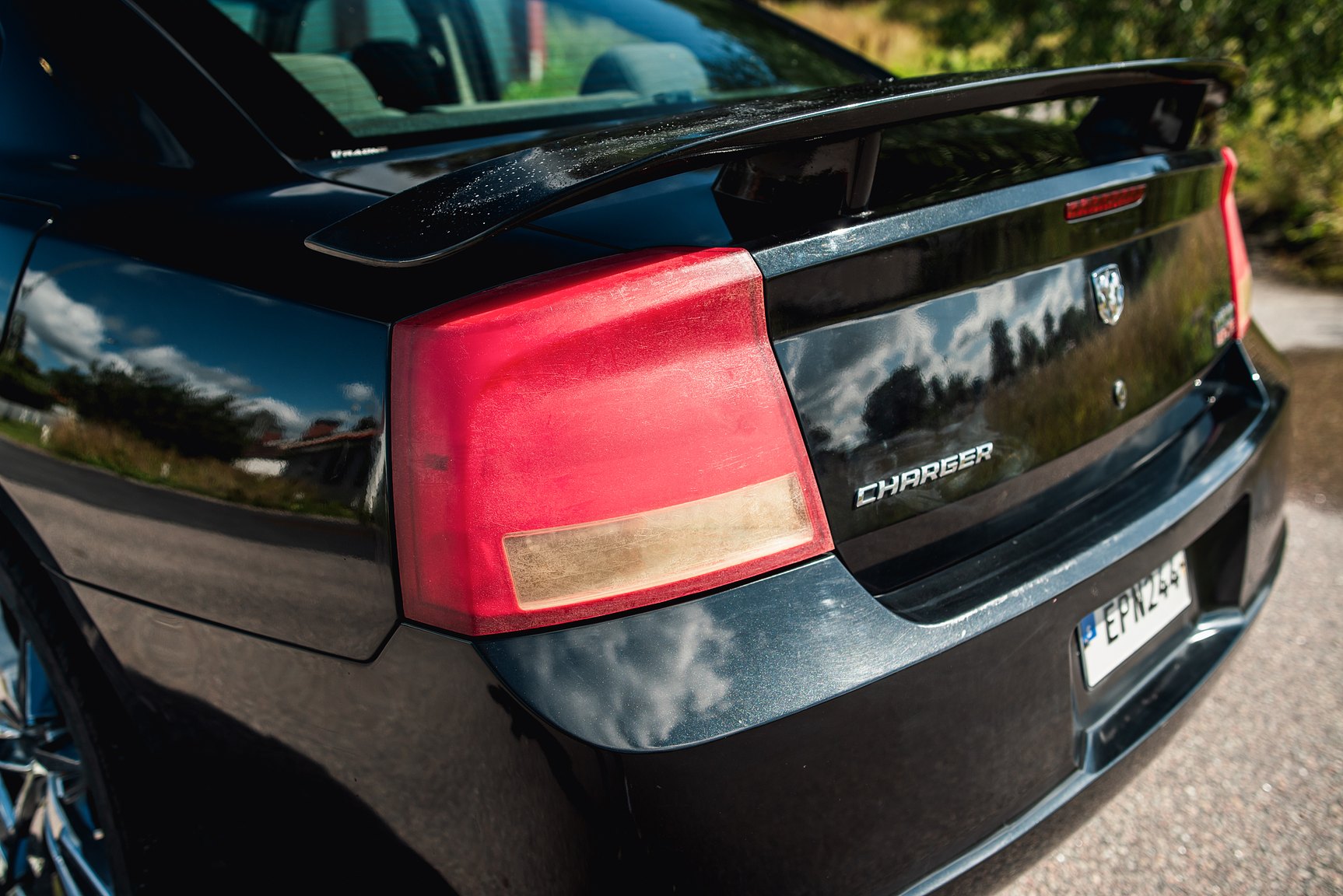 Exterior image of 2007 Dodge Charger 5.7 V8 HEMI 