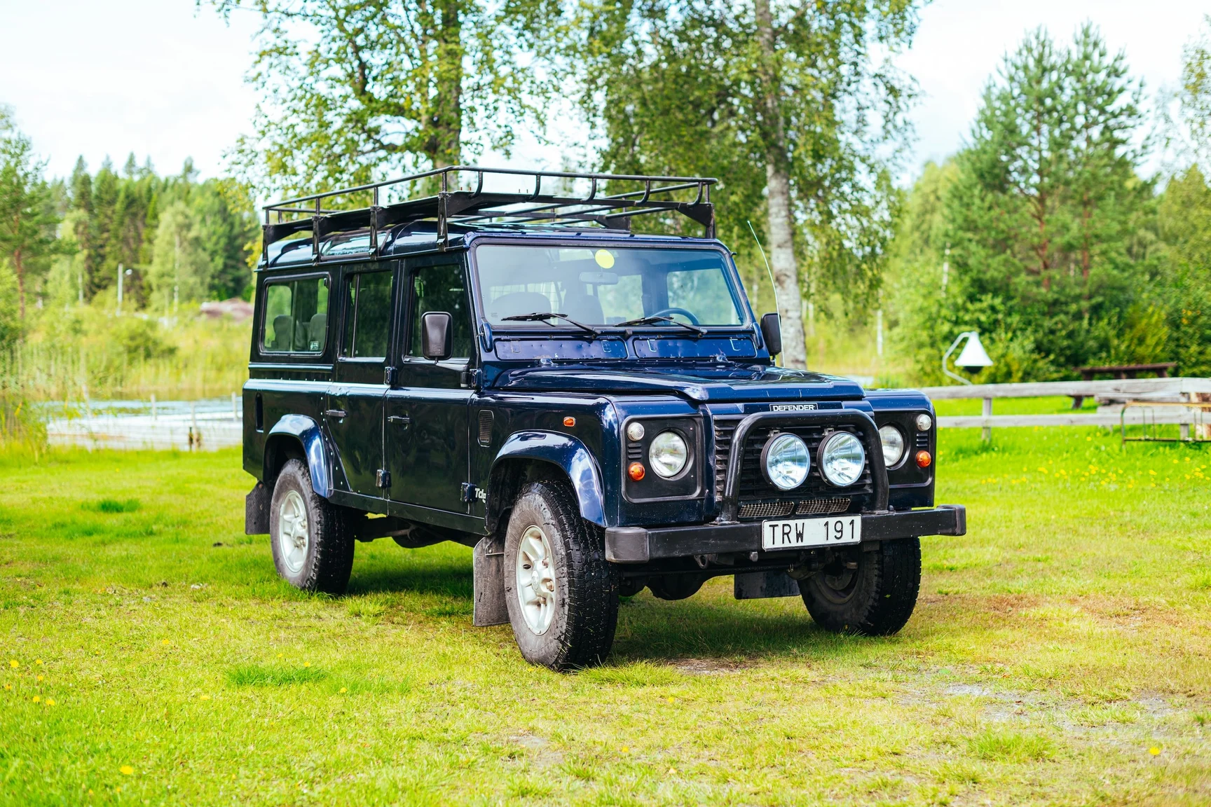 Aussenfoto 2002 Land Rover Defender 110 Kombi Td5 (2)