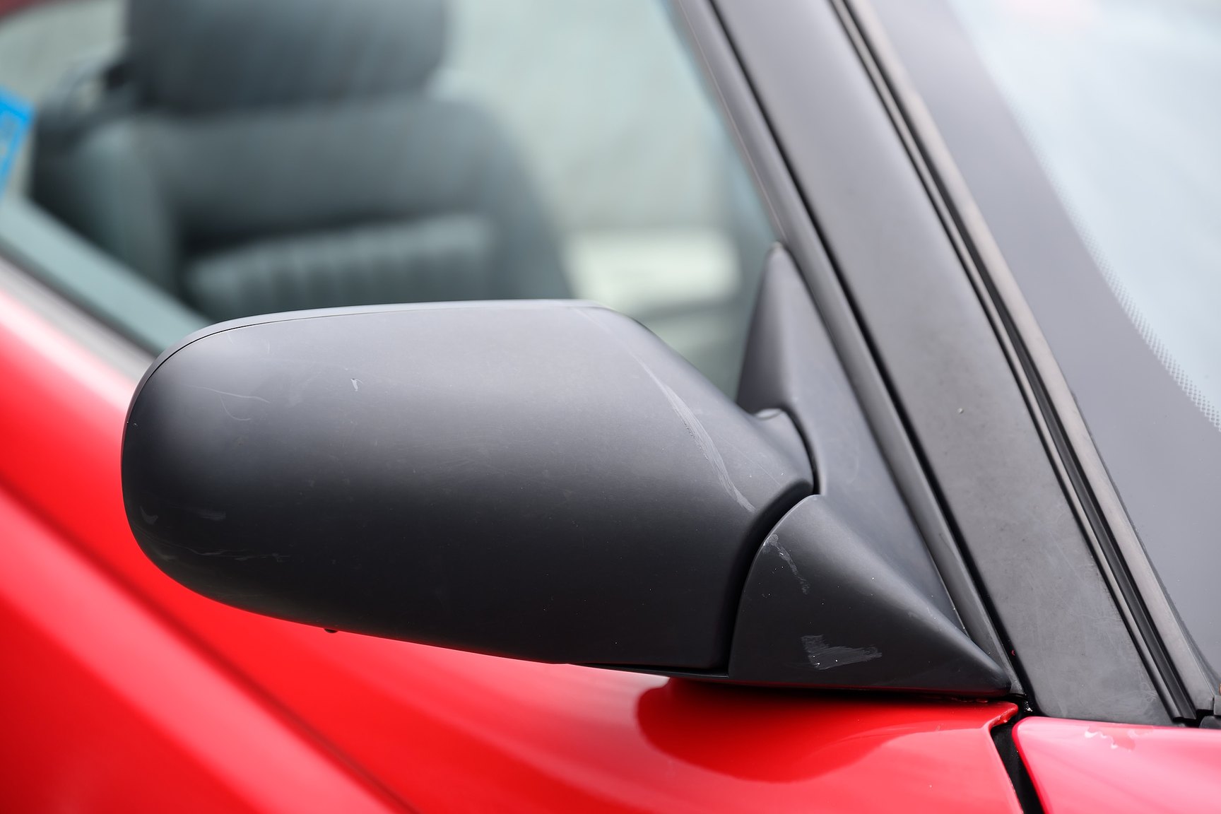 Exterior image of 2001 Alfa Romeo Spider 3.0 V6