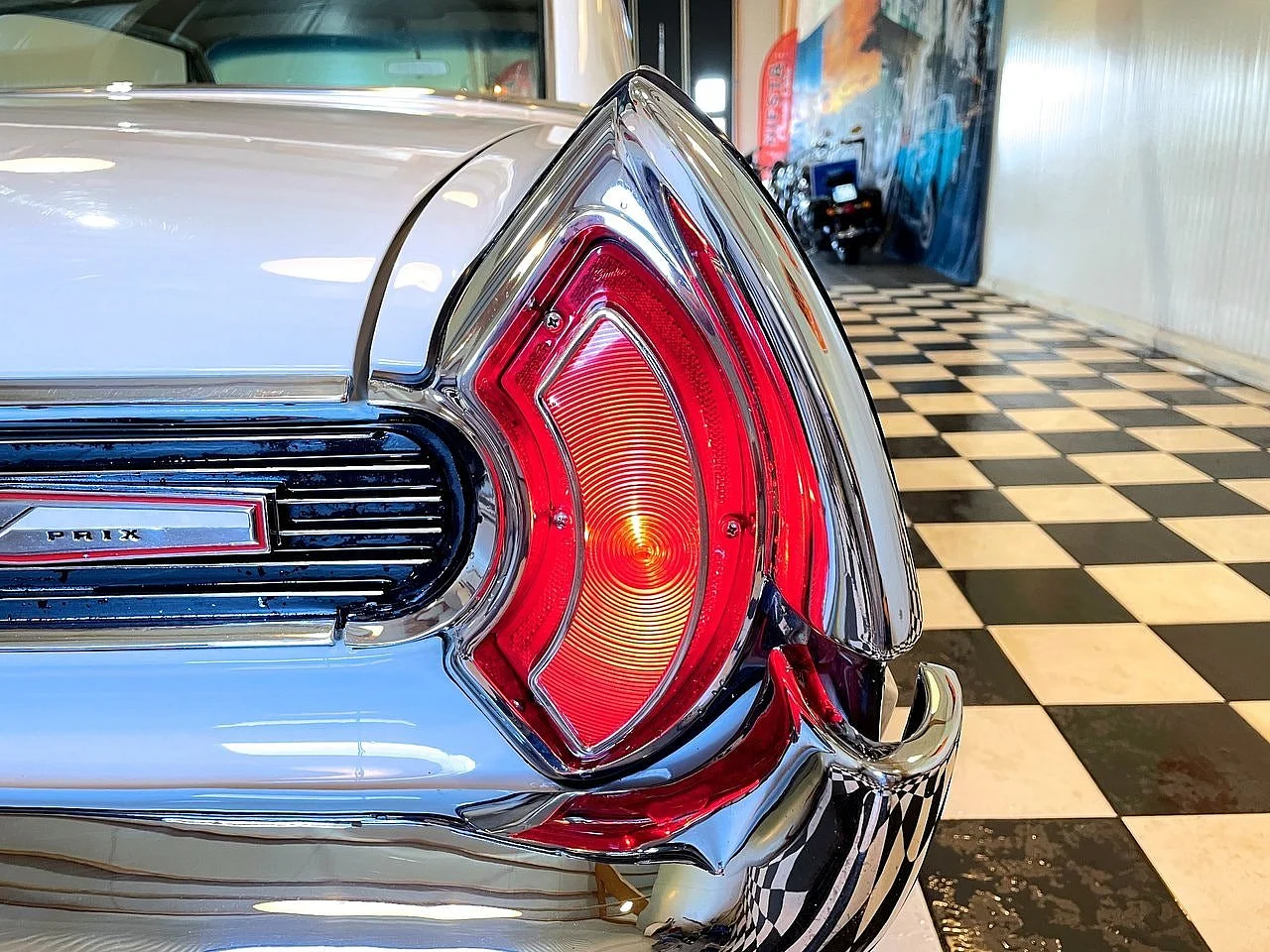 Bild von 1962 Pontiac Grand Prix (15)