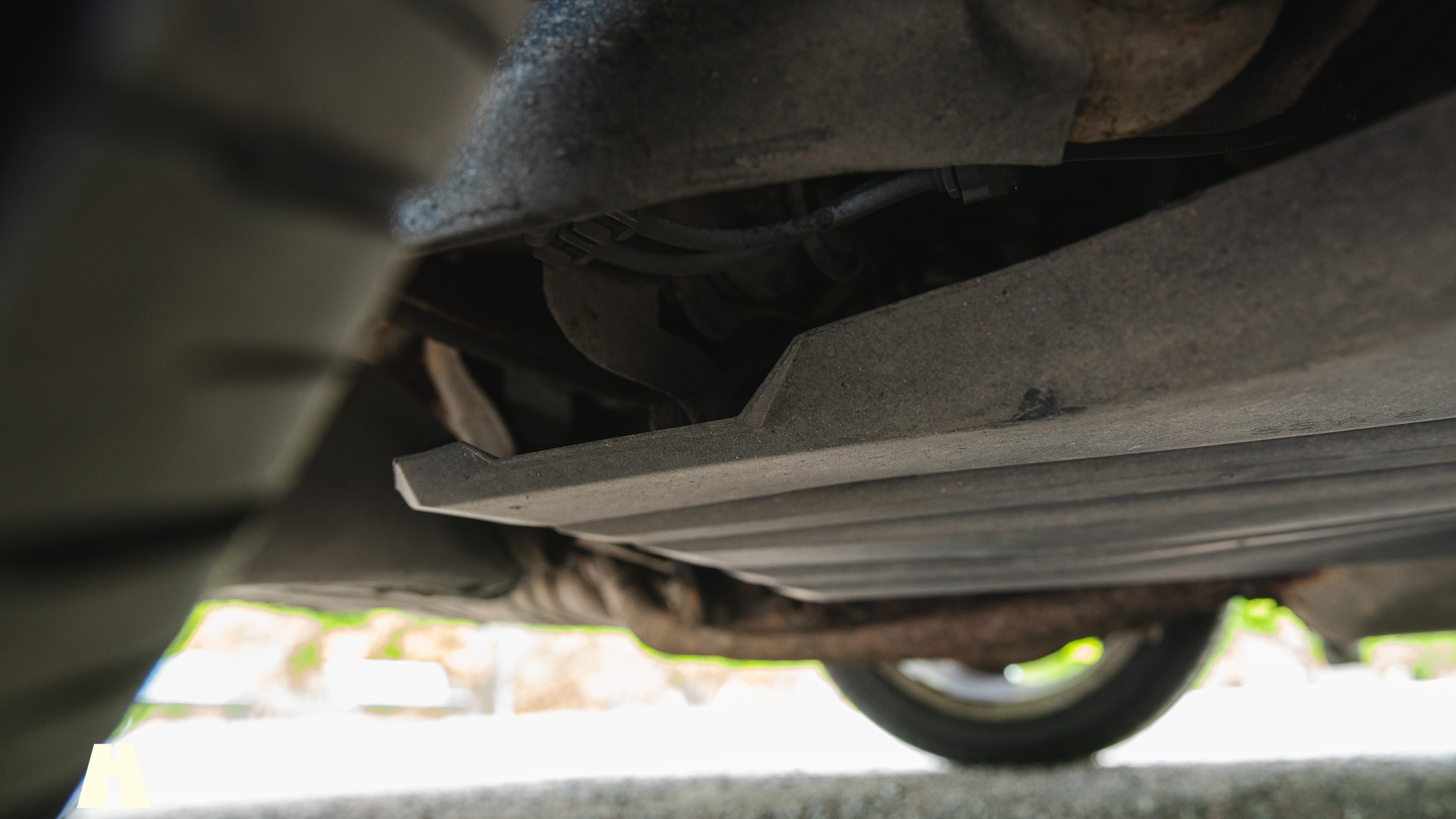 Image of 2000 Mercedes E430 mechanics