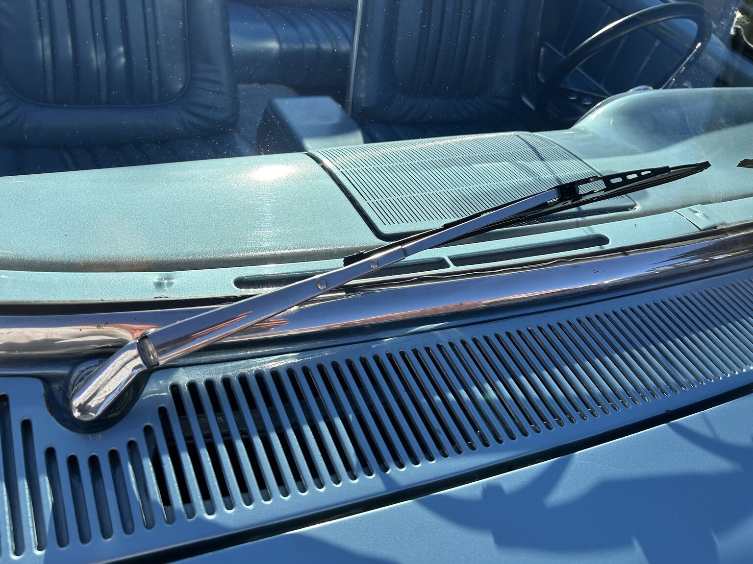 Exterior image of 1962 Ford Galaxie 500 XL Sunliner