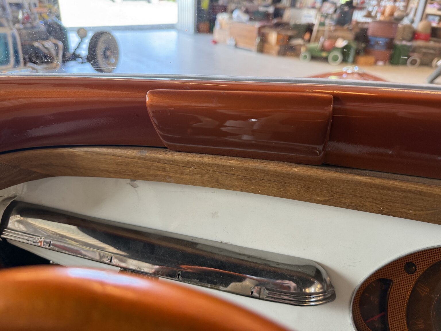 Innenraumfoto von 2012 Hot Rod T