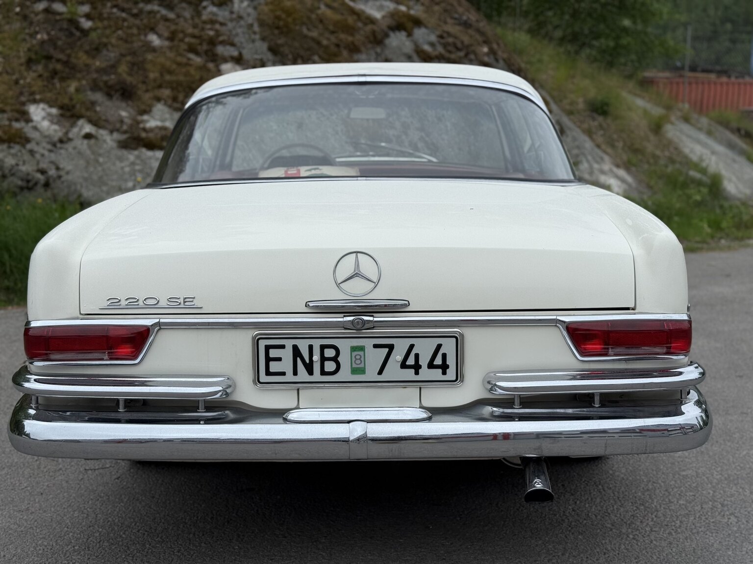 Exteriörbild på 1963 Mercedes-Benz 220 SE