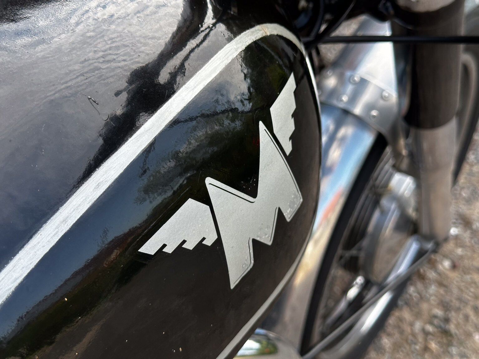 Exteriörbild på 1952 AJS 16MS 350cc Matchless-replica