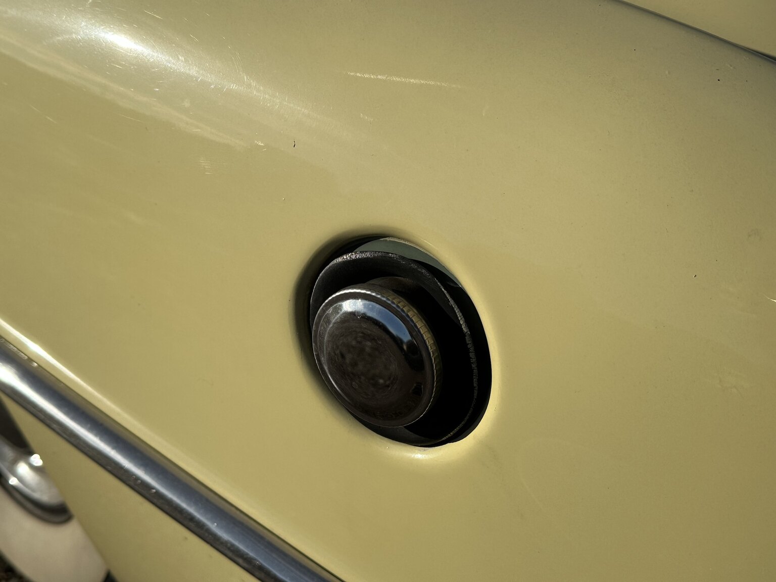 Exterior image of 1950 Chrysler Windsor Convertible (15)