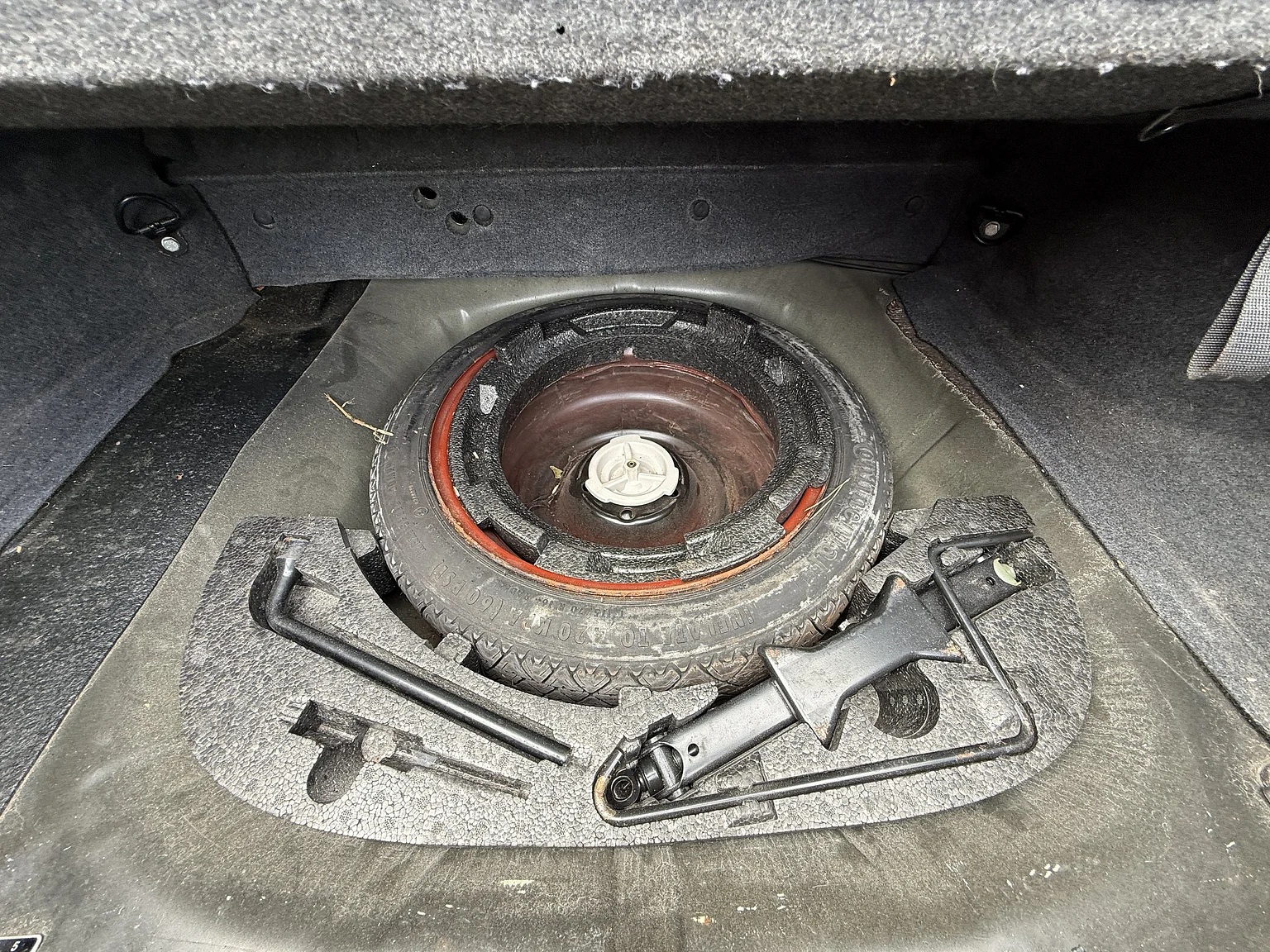Innenraumfoto von 2002 Saab 9-3 2.0T SE Convertible – NO RESERVE (75)