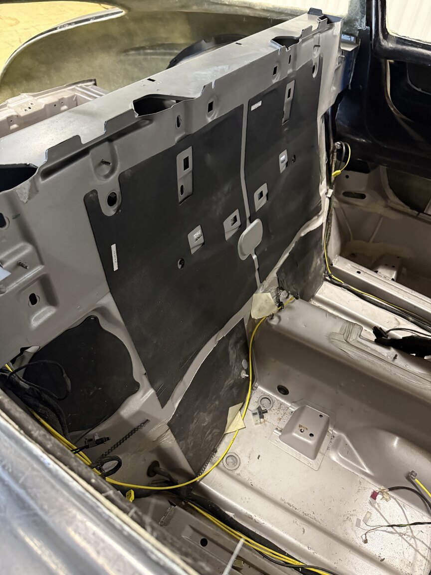 Interior image of 2000 Mercedes-Benz SLK 230 "Gullwing" (4)