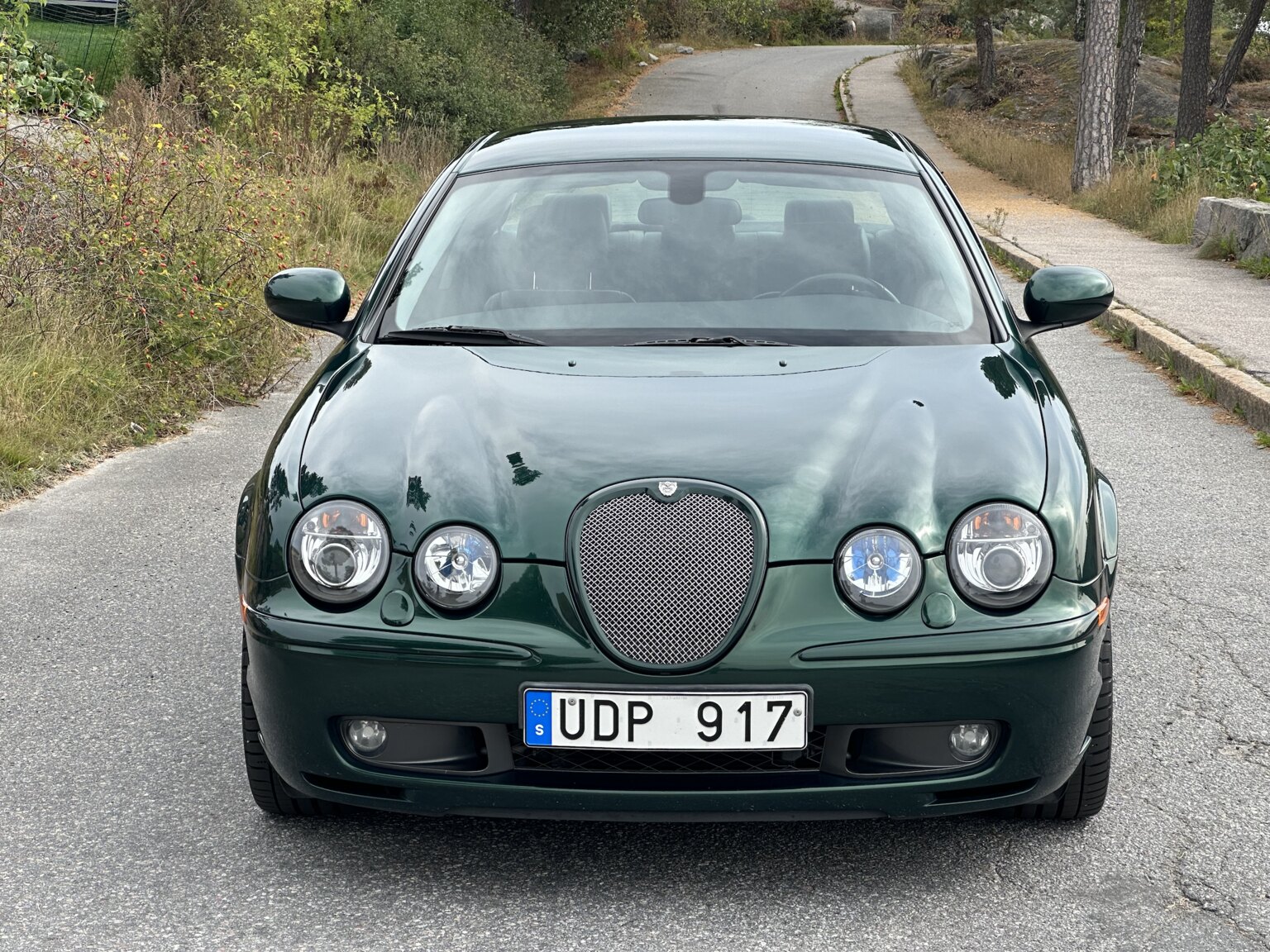 Exteriörbild på 2003 Jaguar S-Type R
