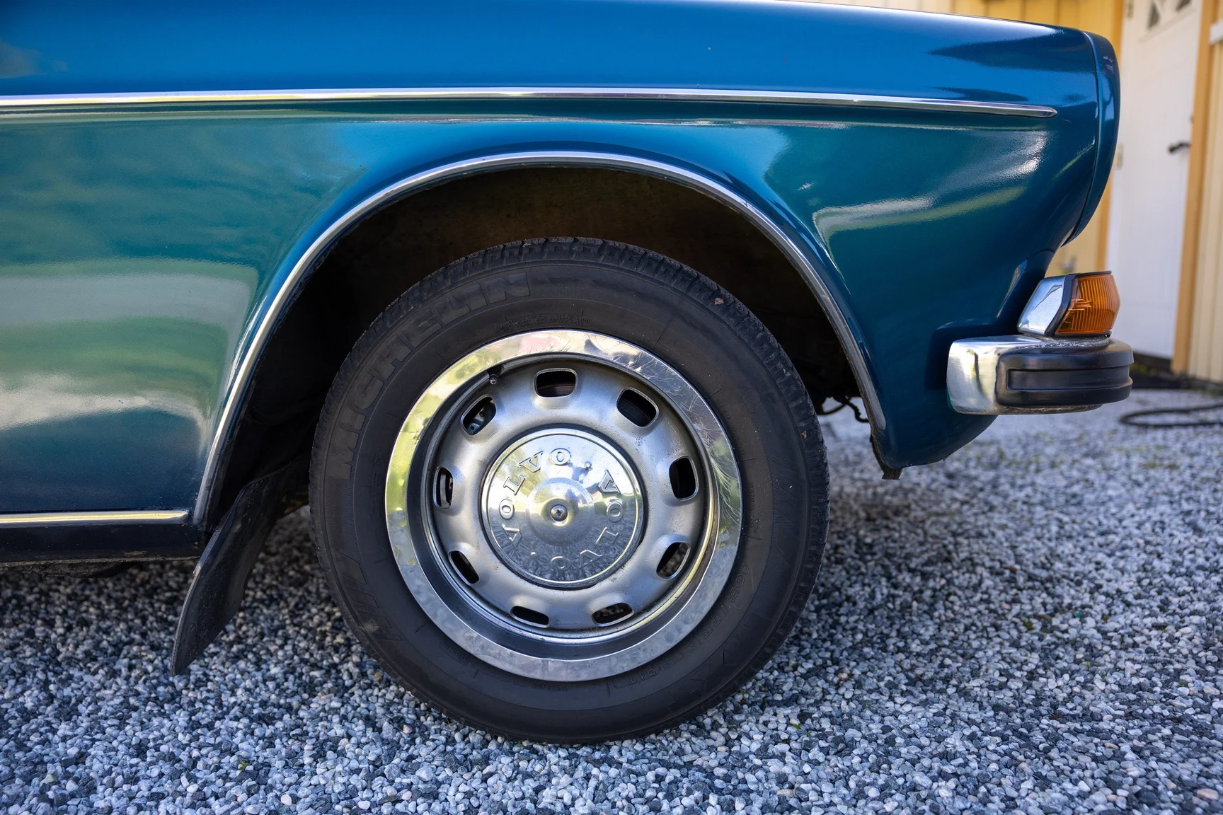 Exterior image of 1973 Volvo 164E (34)