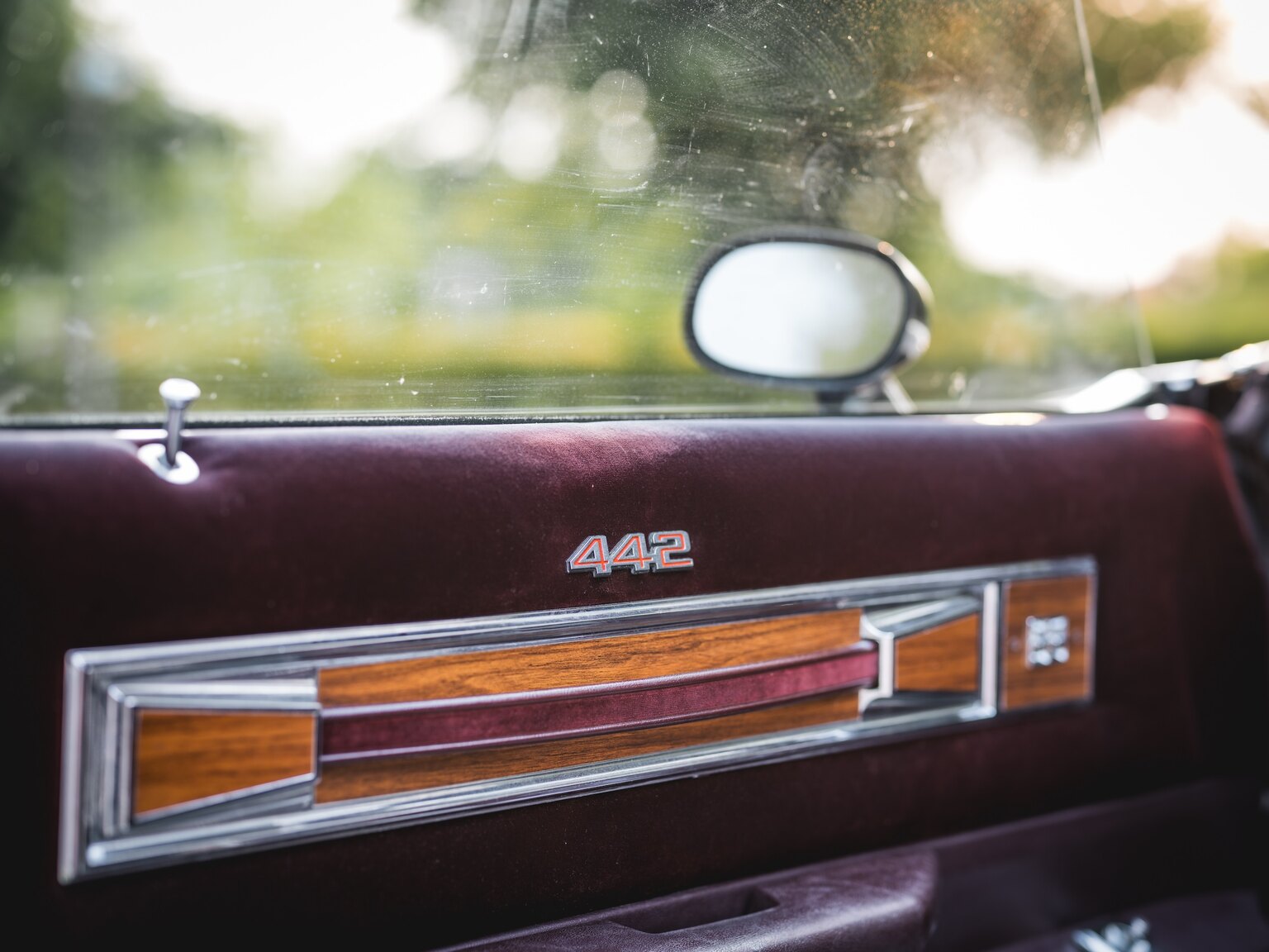 Interior image of 1986 Oldsmobile Cutlass 442