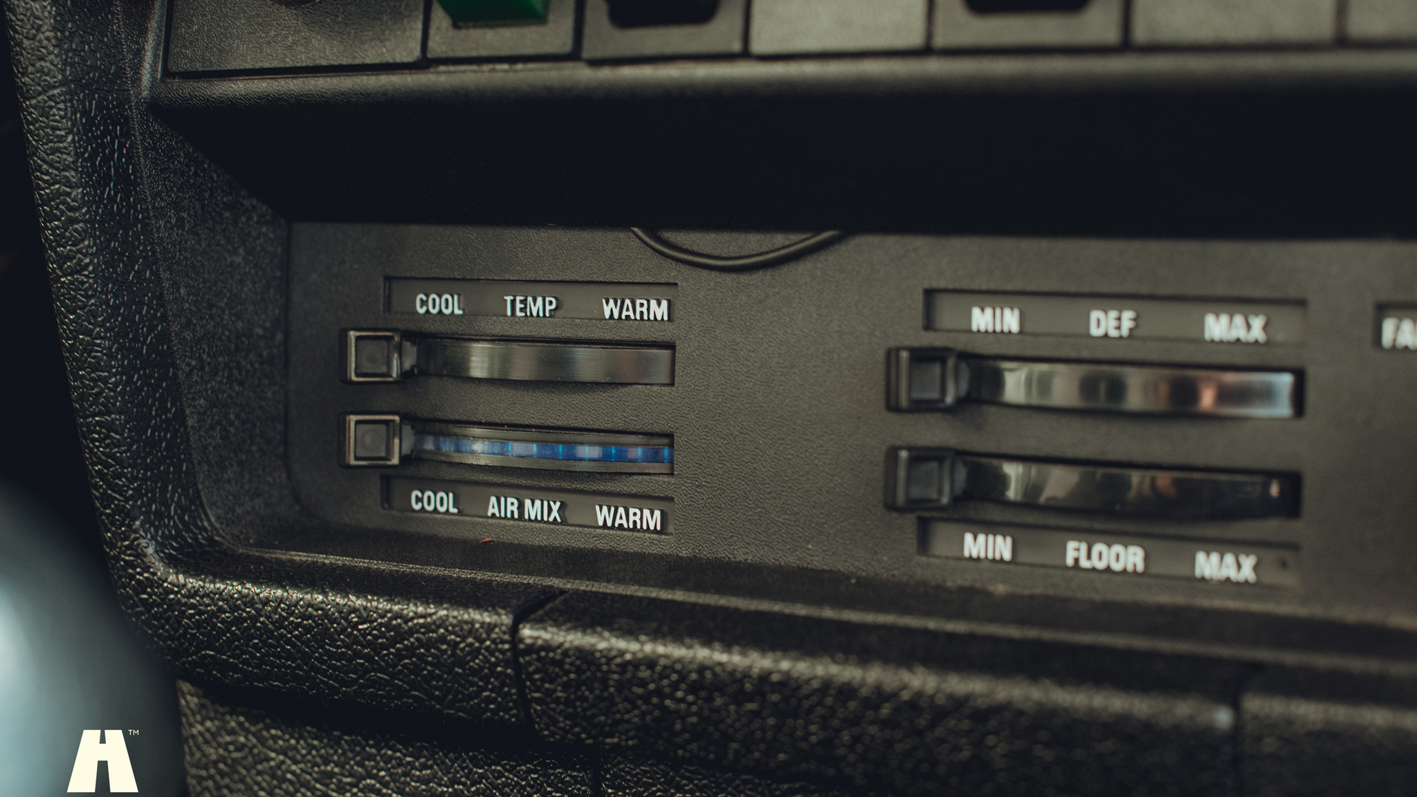 Innenraumfoto von 1988 Volvo 240 GL (9)