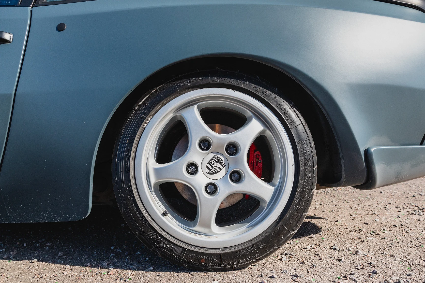 Aussenfoto 1982 Porsche 944 Trackday (22)