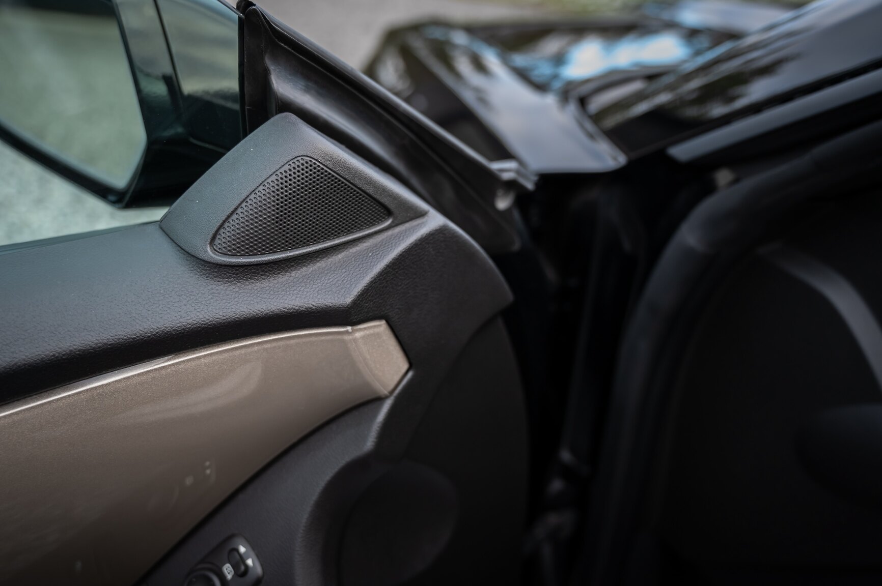 Innenraumfoto von 2010 Chevrolet Camaro SS (46)