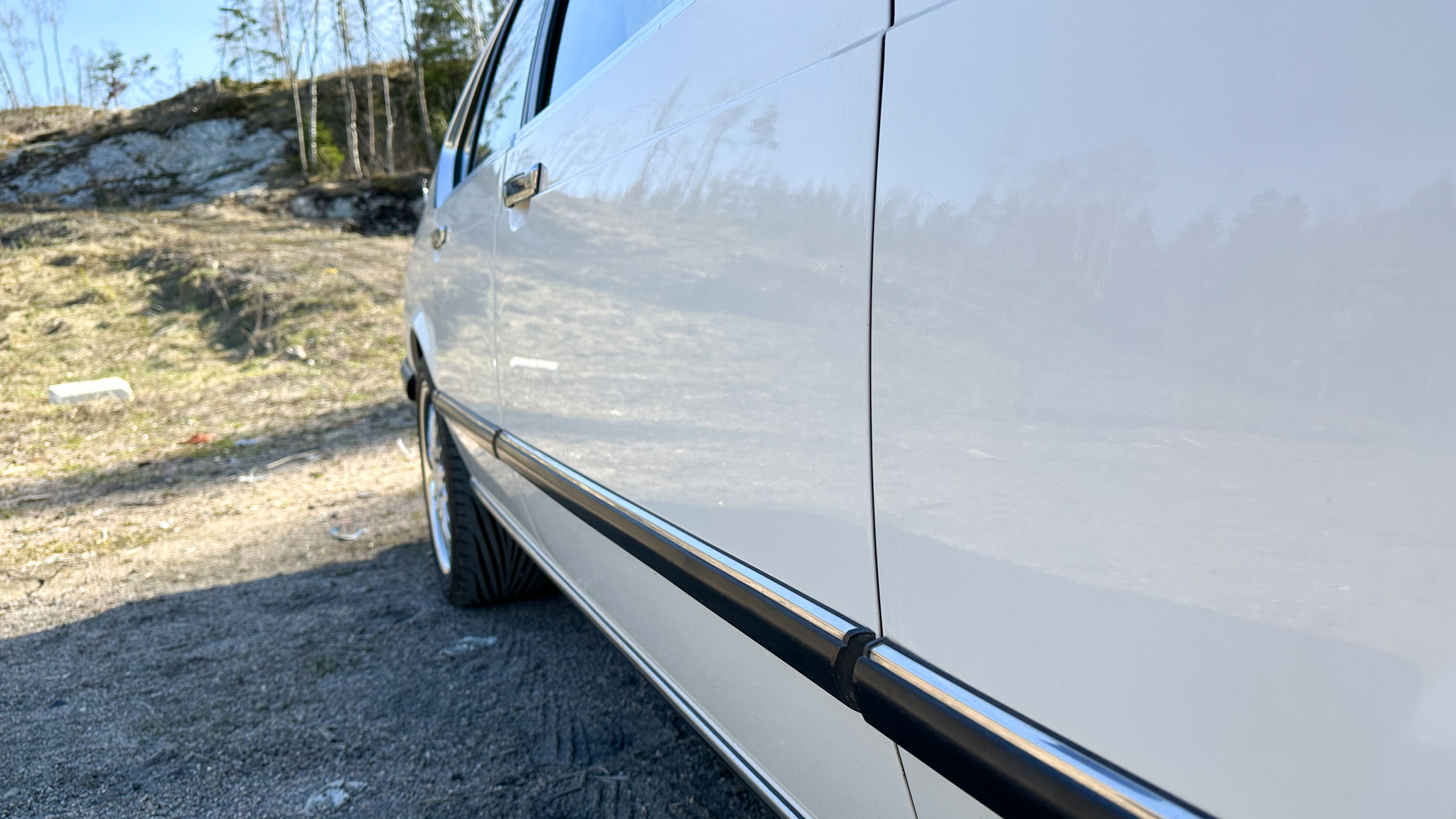 Exteriörbild på 1984 BMW 745i Executive Automat