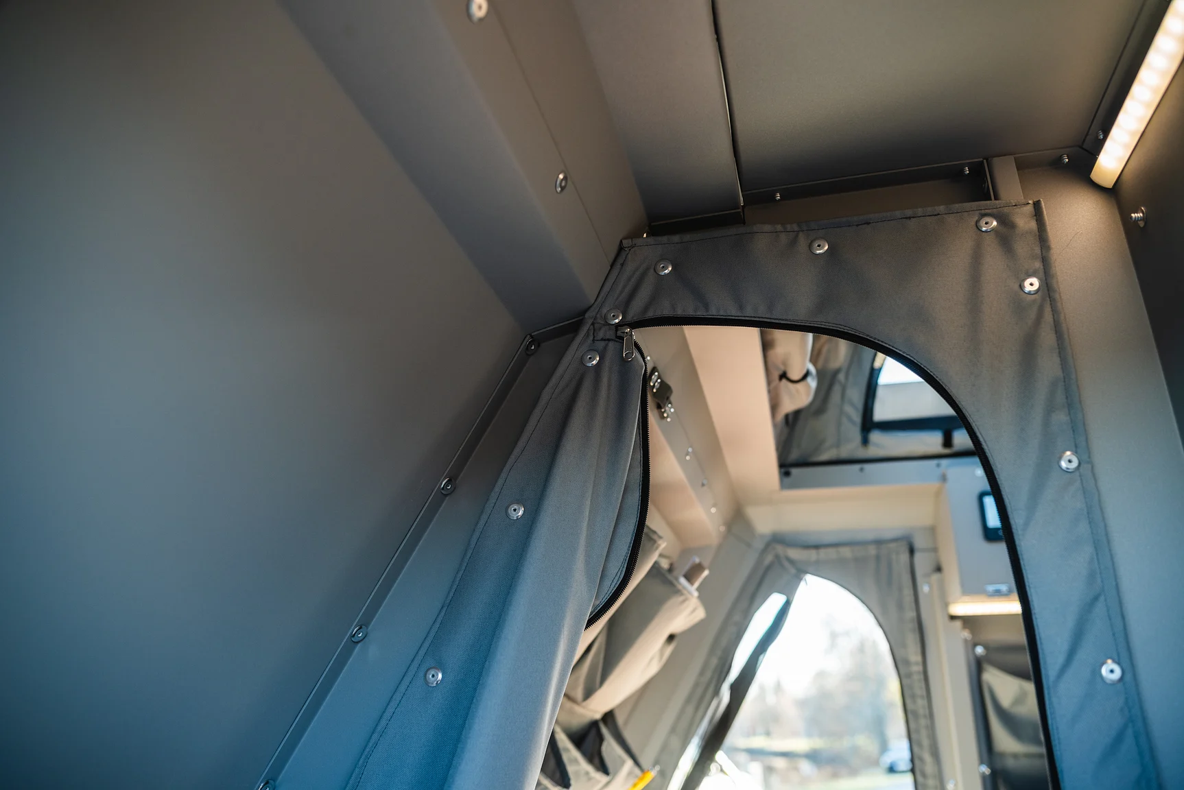 Interior image of 2025 Northea Trailer Expedition Crawler 458i Offgrid-Camper (7)