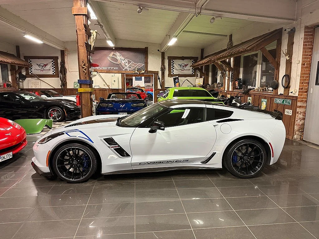 Bild von 2018 Chevrolet Corvette (2)