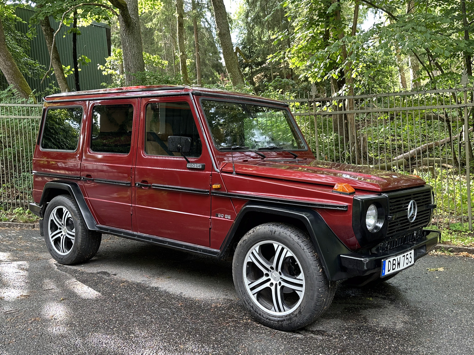 Exteriörbild på 1986 Mercedes 280 GE
