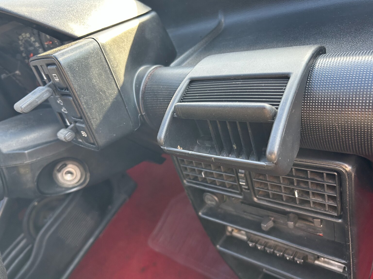 Interior image of 1987 Fiat UNO Turbo I.E (23)