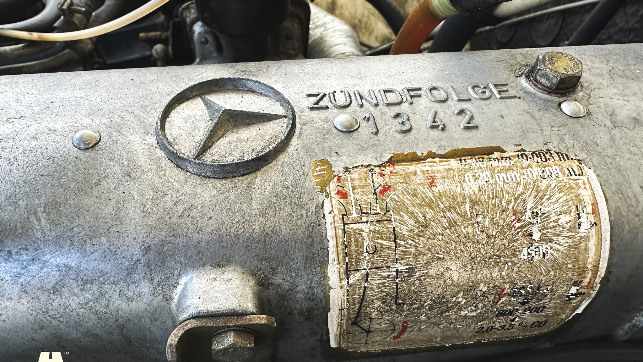 Image of 1972 Mercedes-Benz 200 mechanics