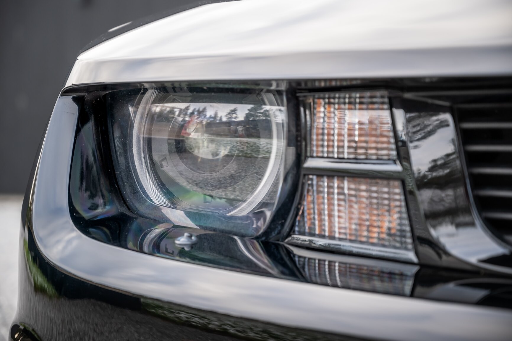 Exterior image of 2010 Chevrolet Camaro SS (61)