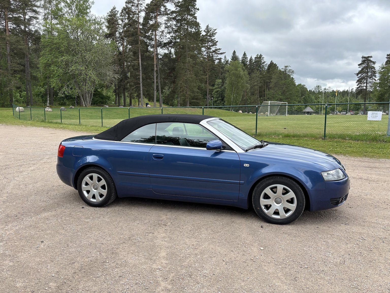 Exteriörbild på 2003 Audi A4 Cabriolet 2.4 V6 Multitronic