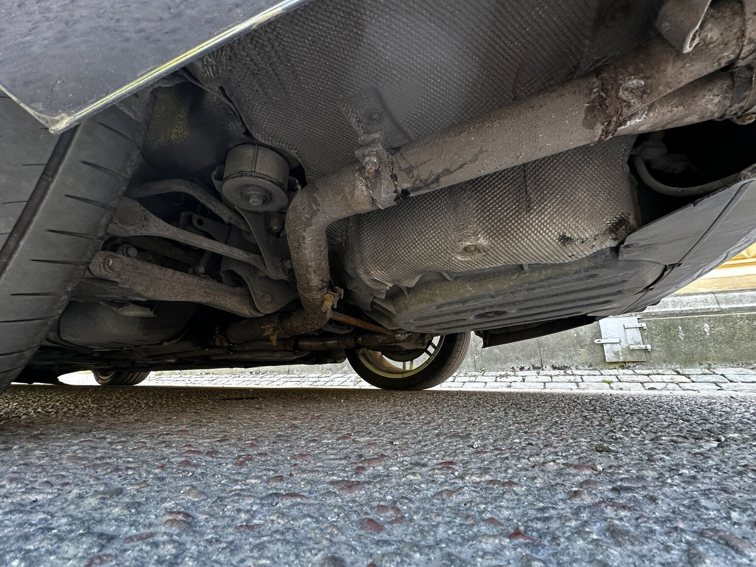 Image of 2009 Audi S8 5.2 V10 FSI Quattro mechanics
