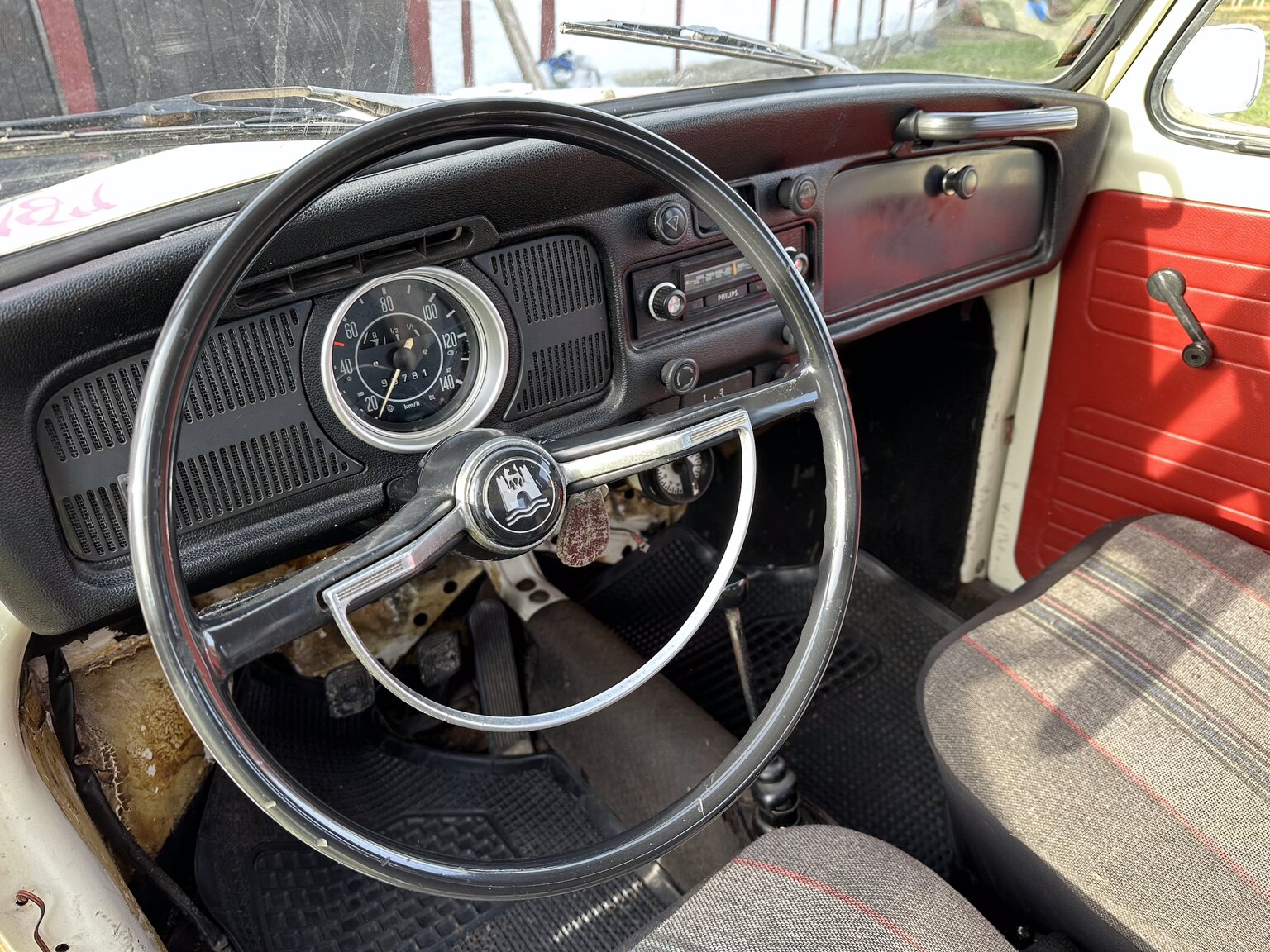 Interior image of 1971 Volkswagen Beetle 1302 S