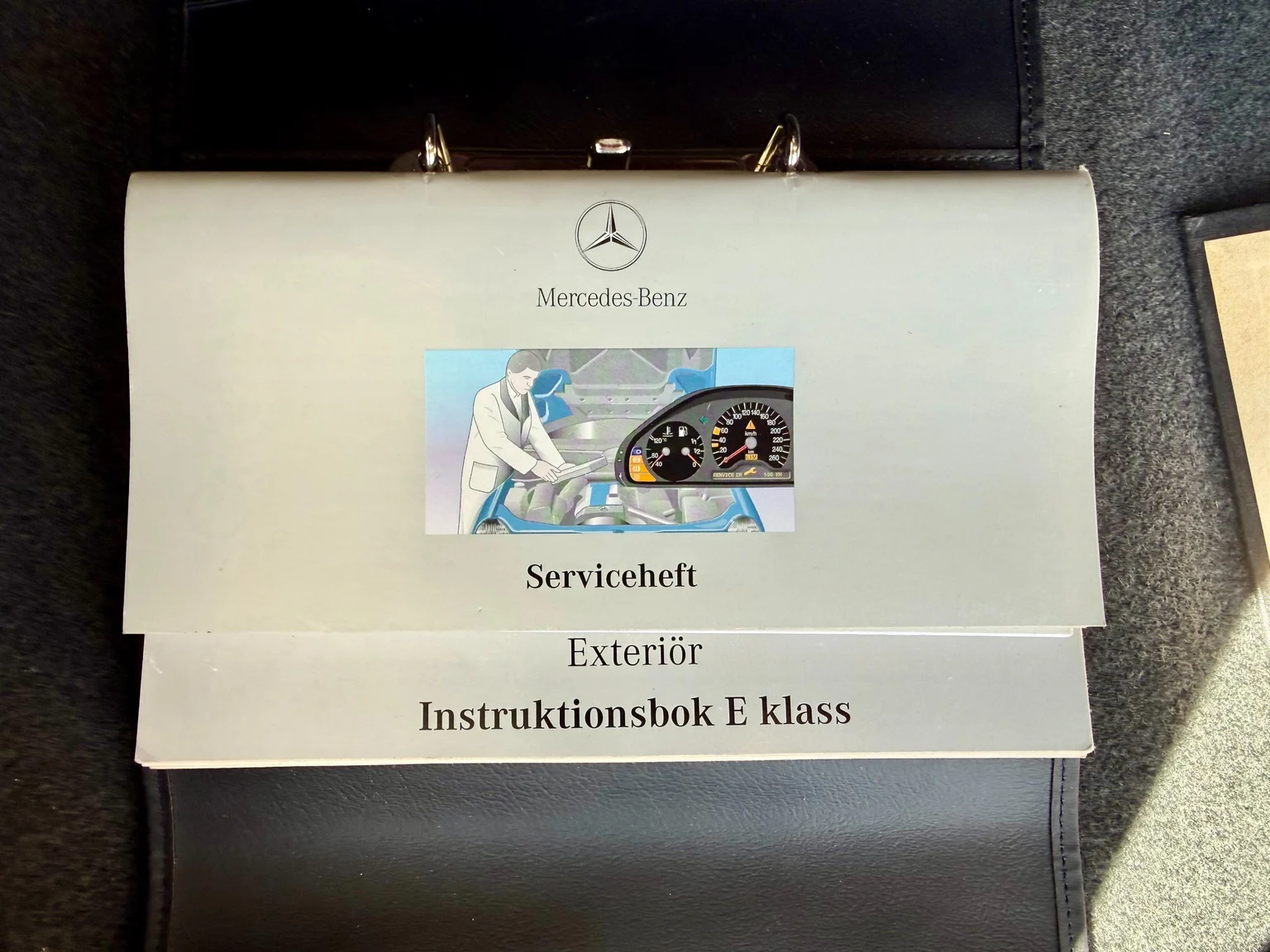 Dokumentation, 1997 Mercedes-Benz E 290 TD (3)