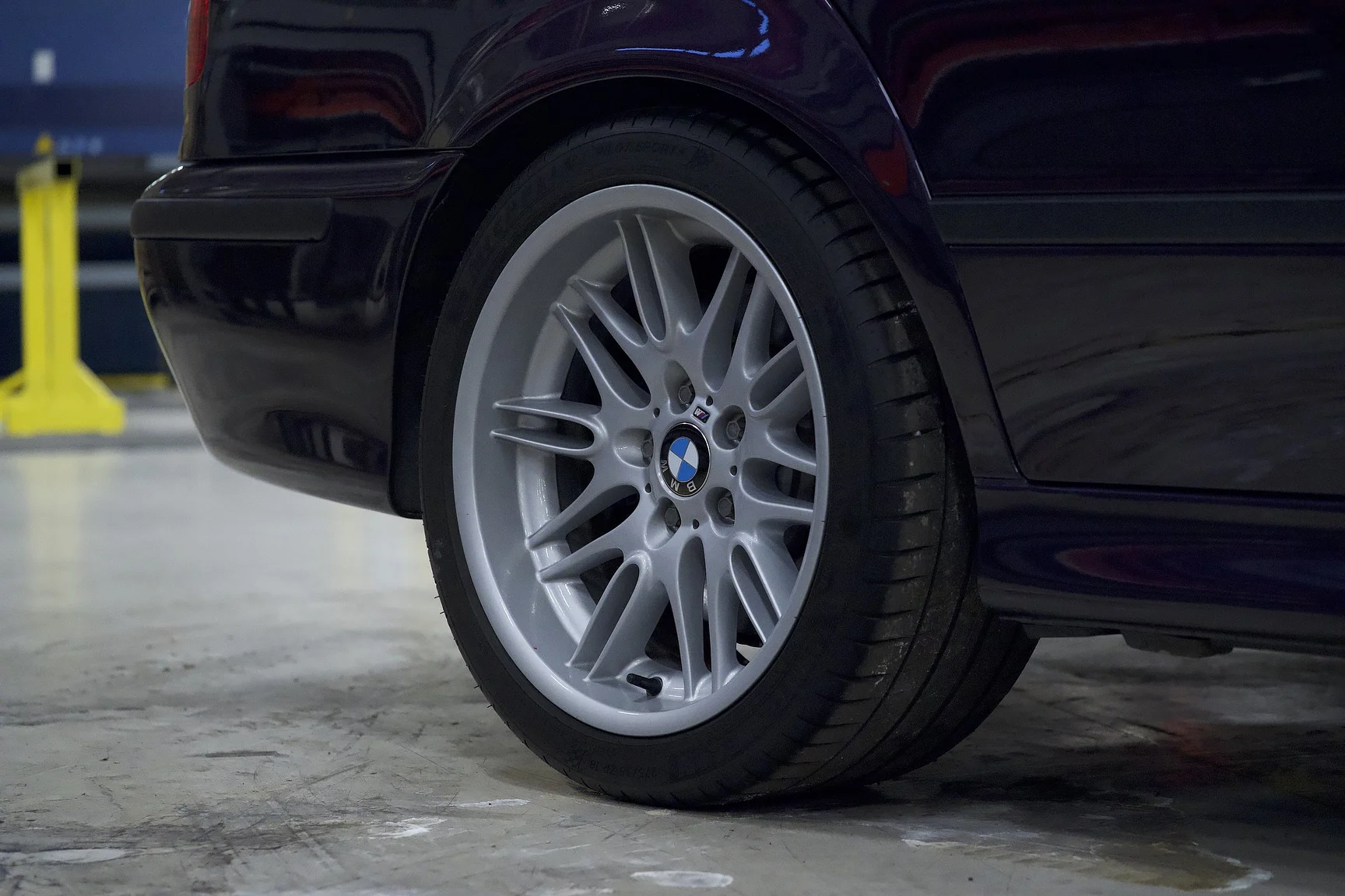 Exteriörbild på 2002 BMW M5 E39 (64)