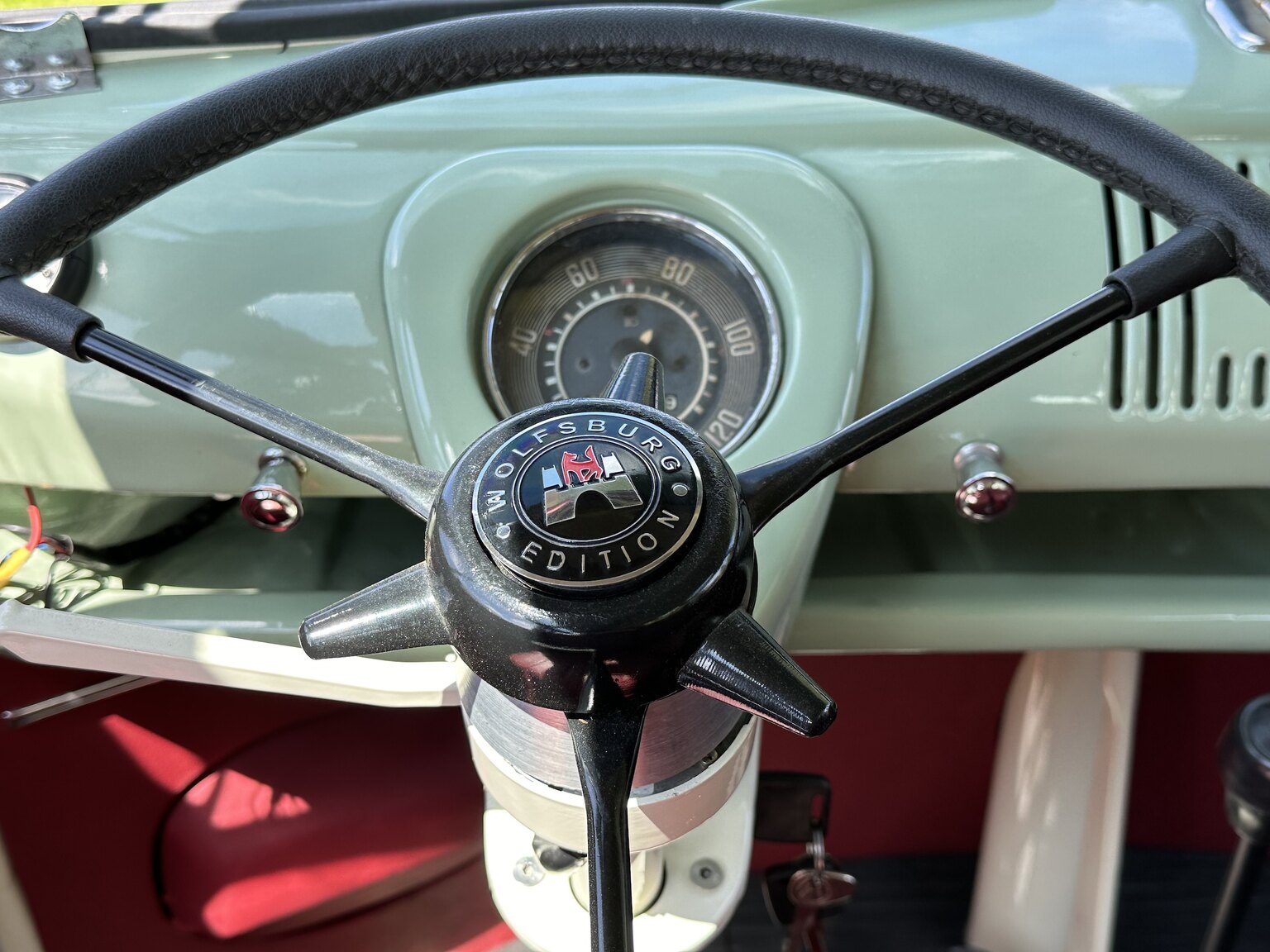 Interior image of 1969 Volkswagen T1 (24)