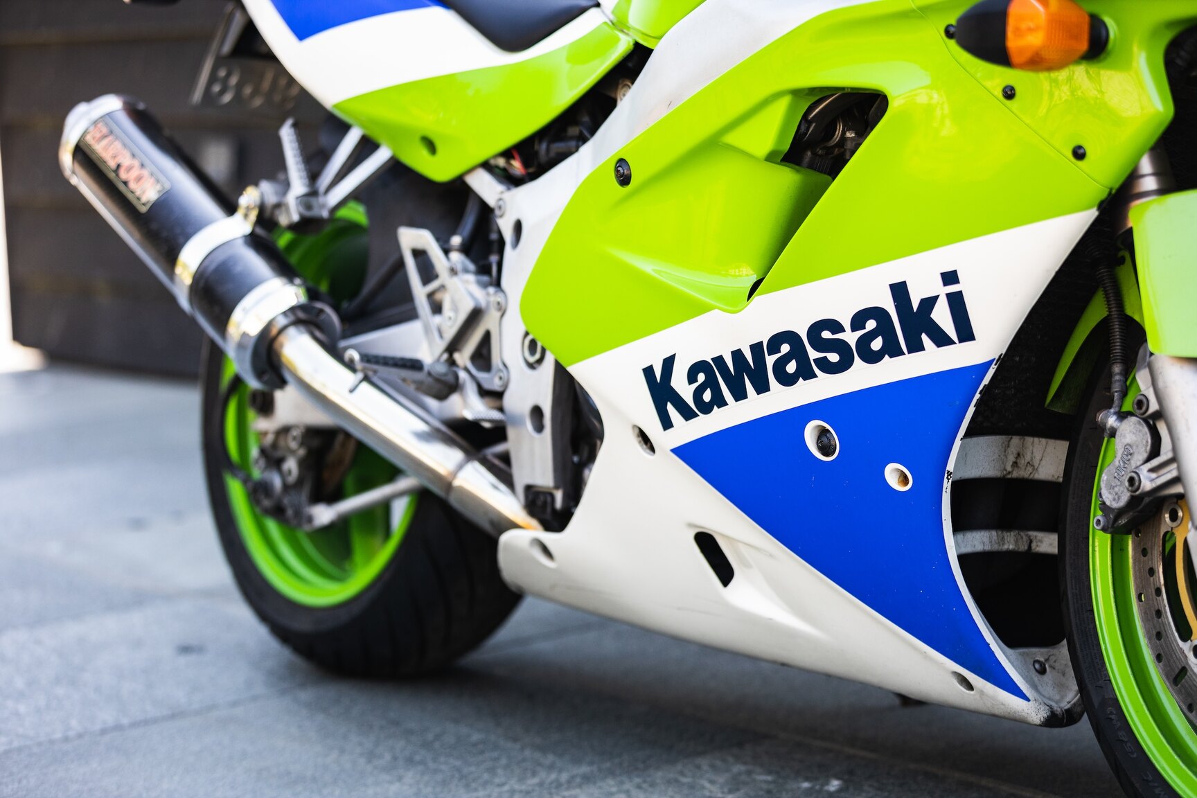 Exteriörbild på 1992 Kawasaki ZX 750 J (16)
