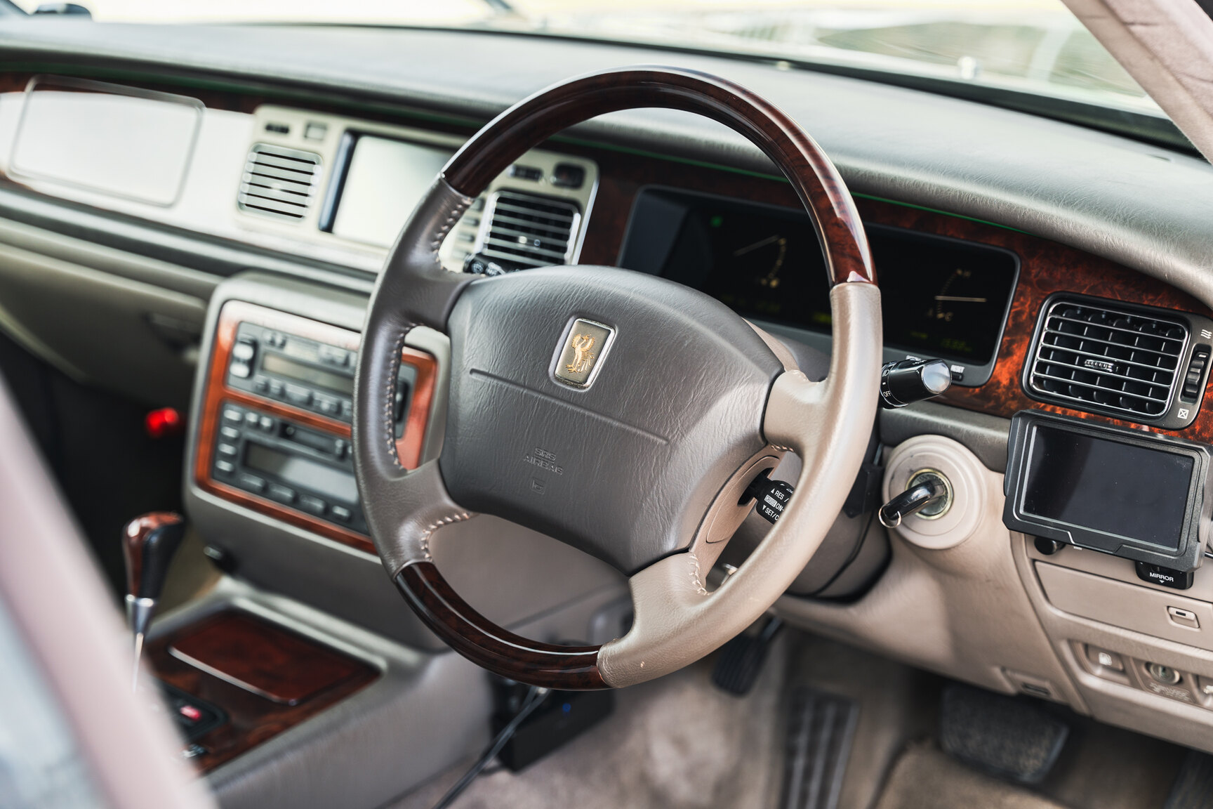 Interior image of 2000 Toyota Century